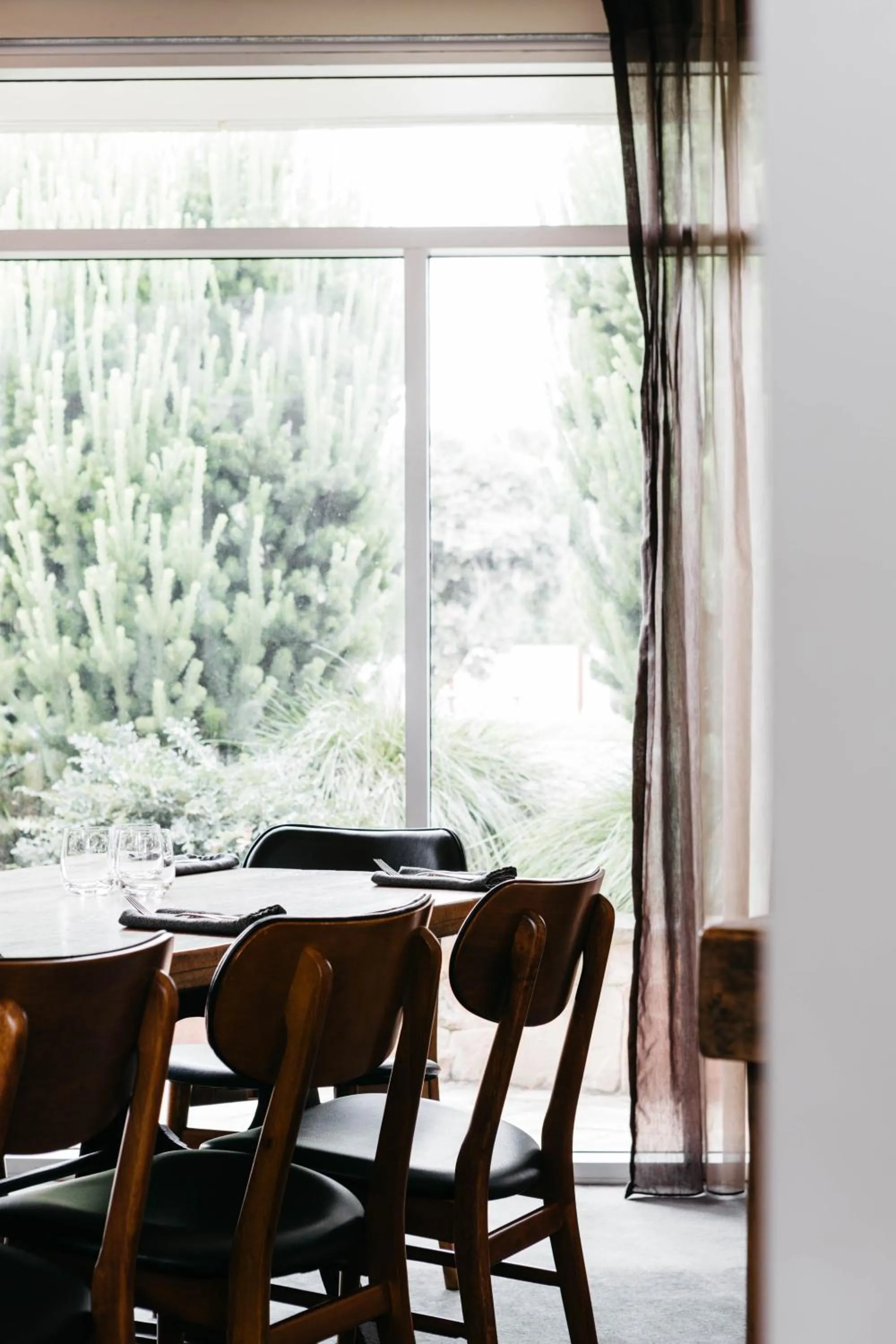 Restaurant/places to eat in Royal Mail Hotel