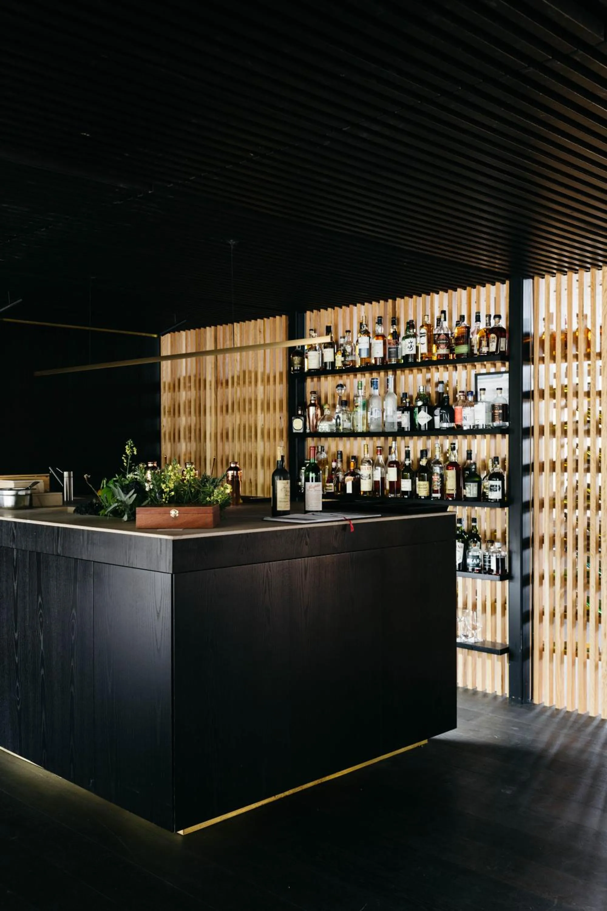 Restaurant/places to eat in Royal Mail Hotel