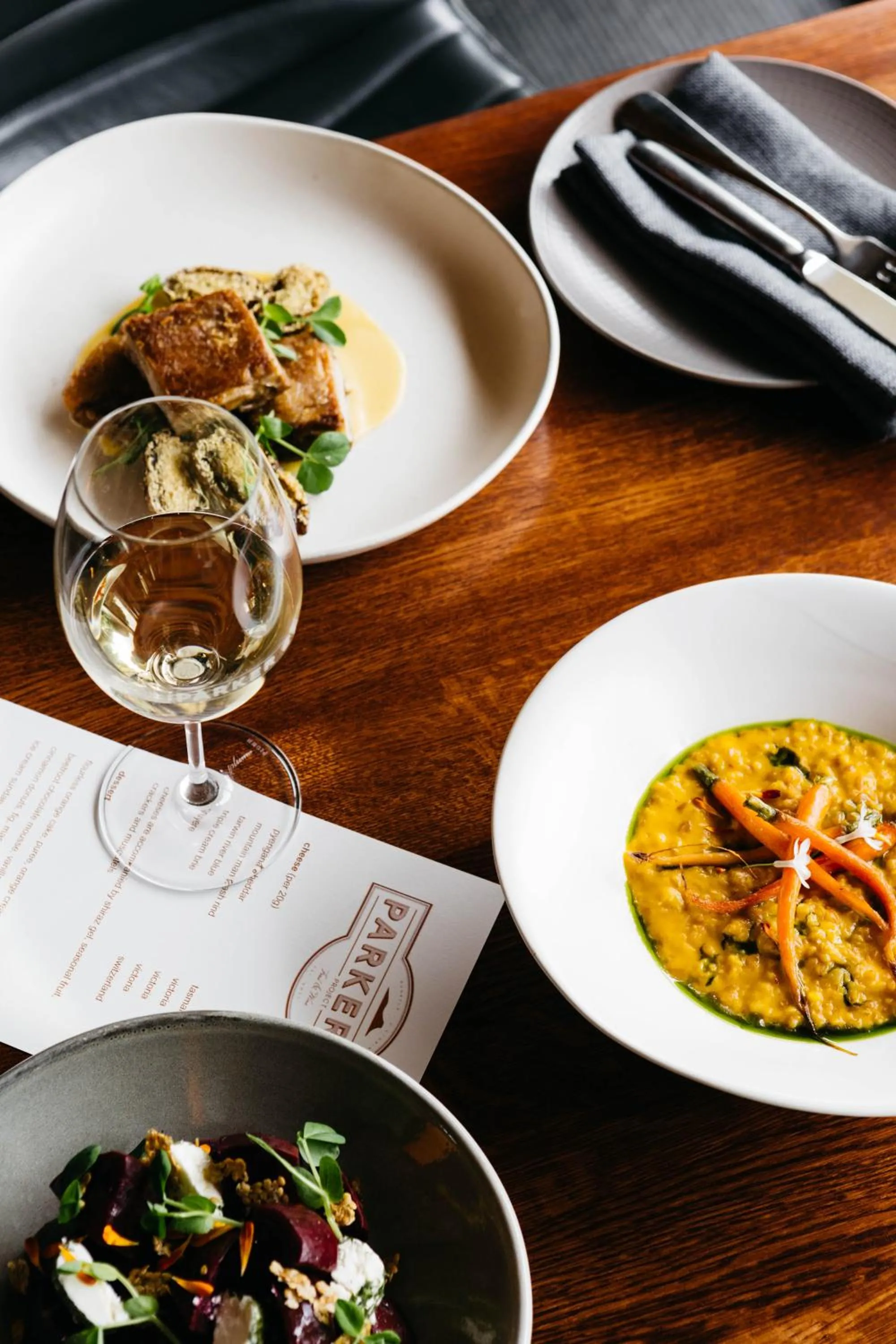 Restaurant/places to eat in Royal Mail Hotel