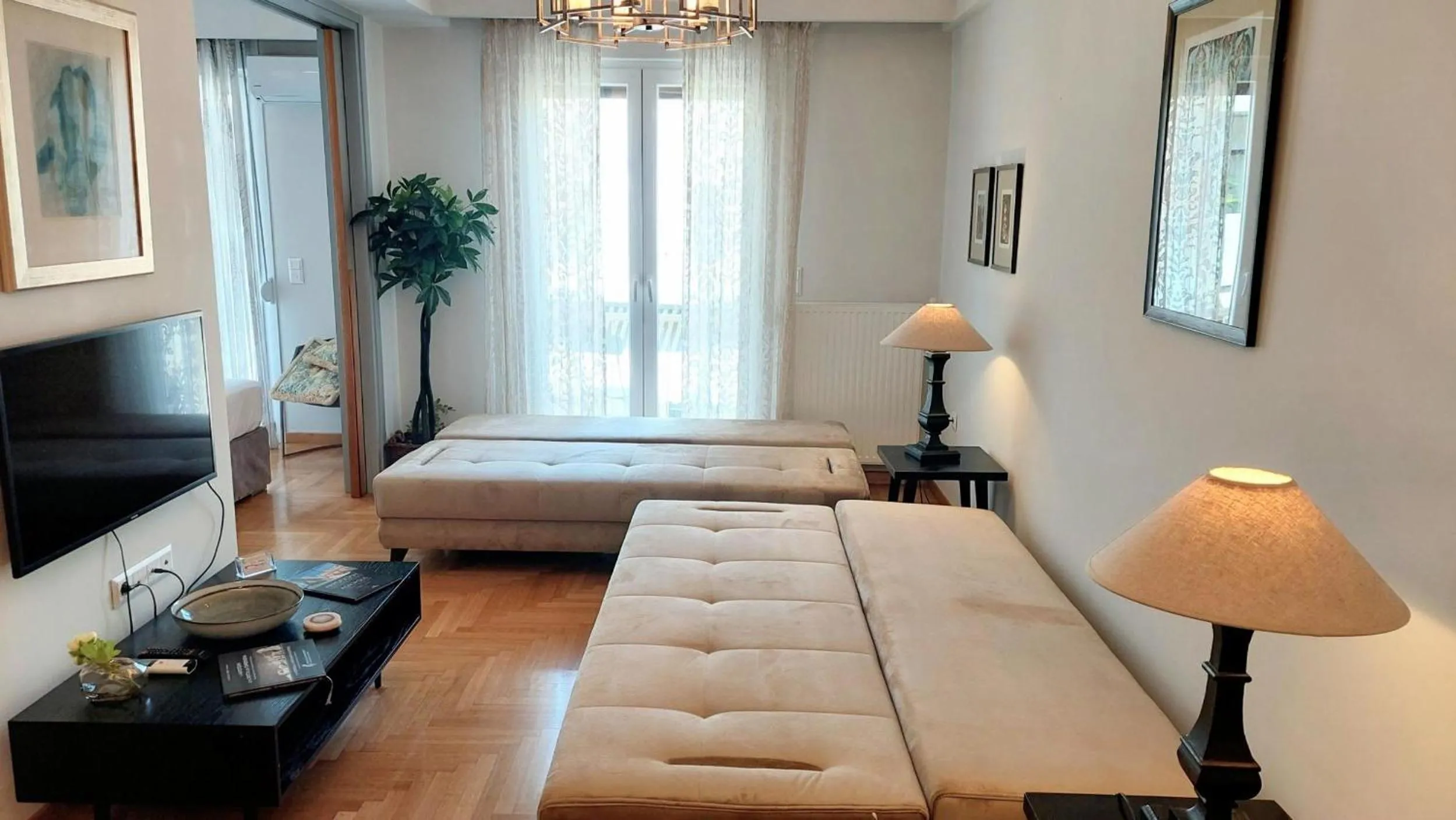 Elegant apartment in Acropolis