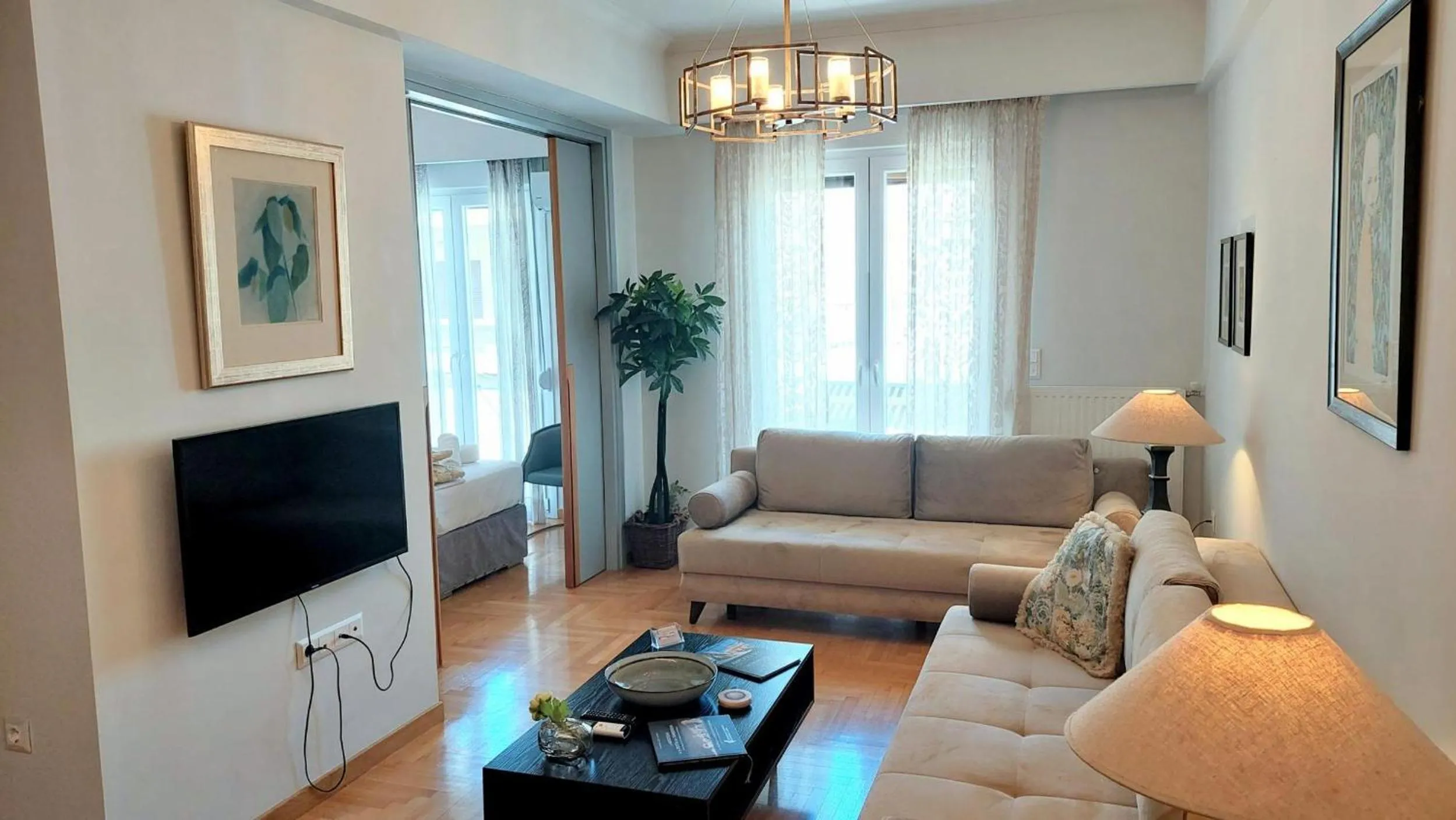 Elegant apartment in Acropolis