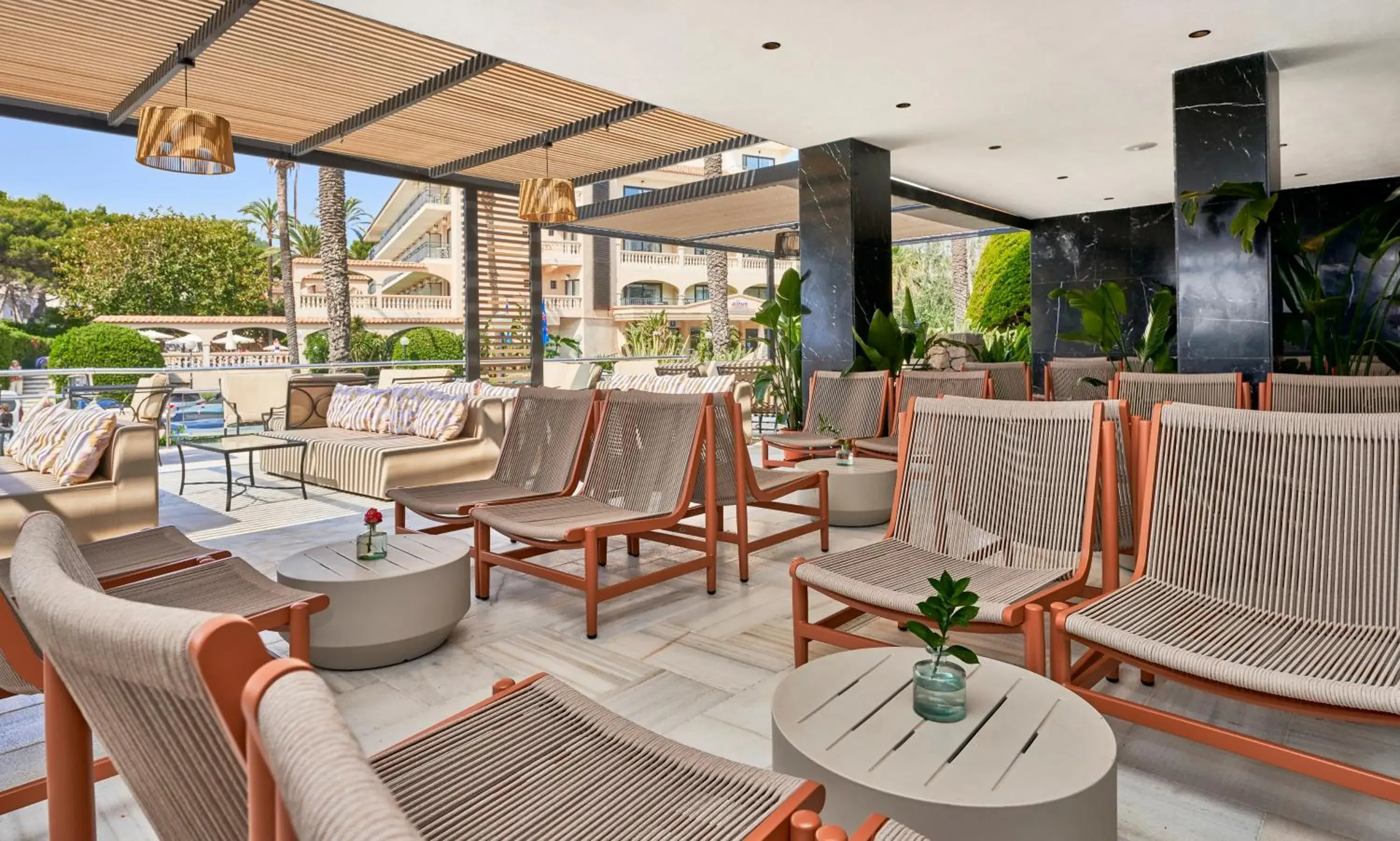 Lounge or bar in Hotel Serrano Palace Lounge or bar in Hotel Serrano Palace