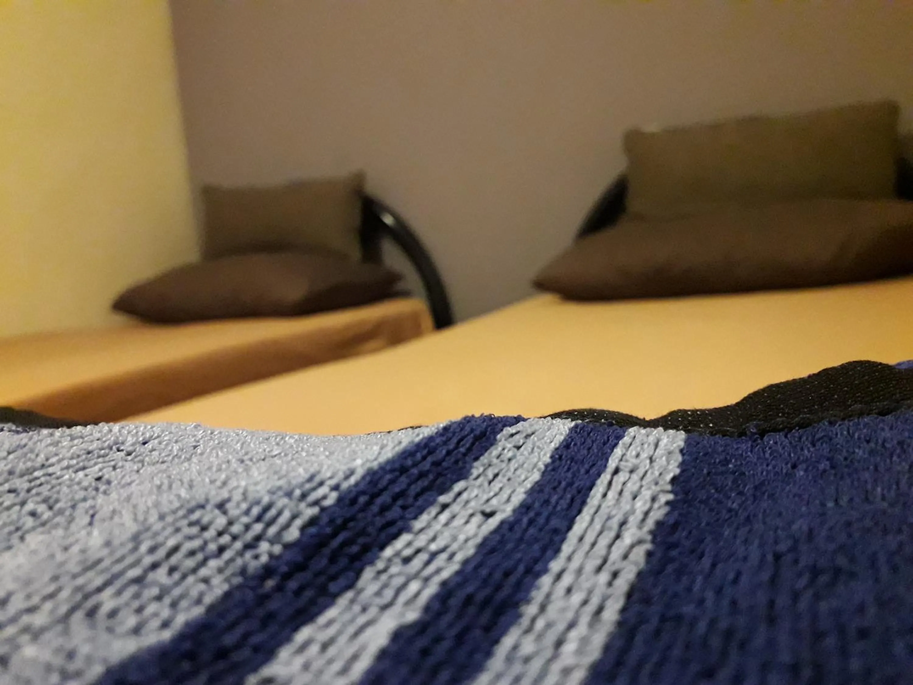 Standard Twin Room with Shared Bathroom in QuiikCat