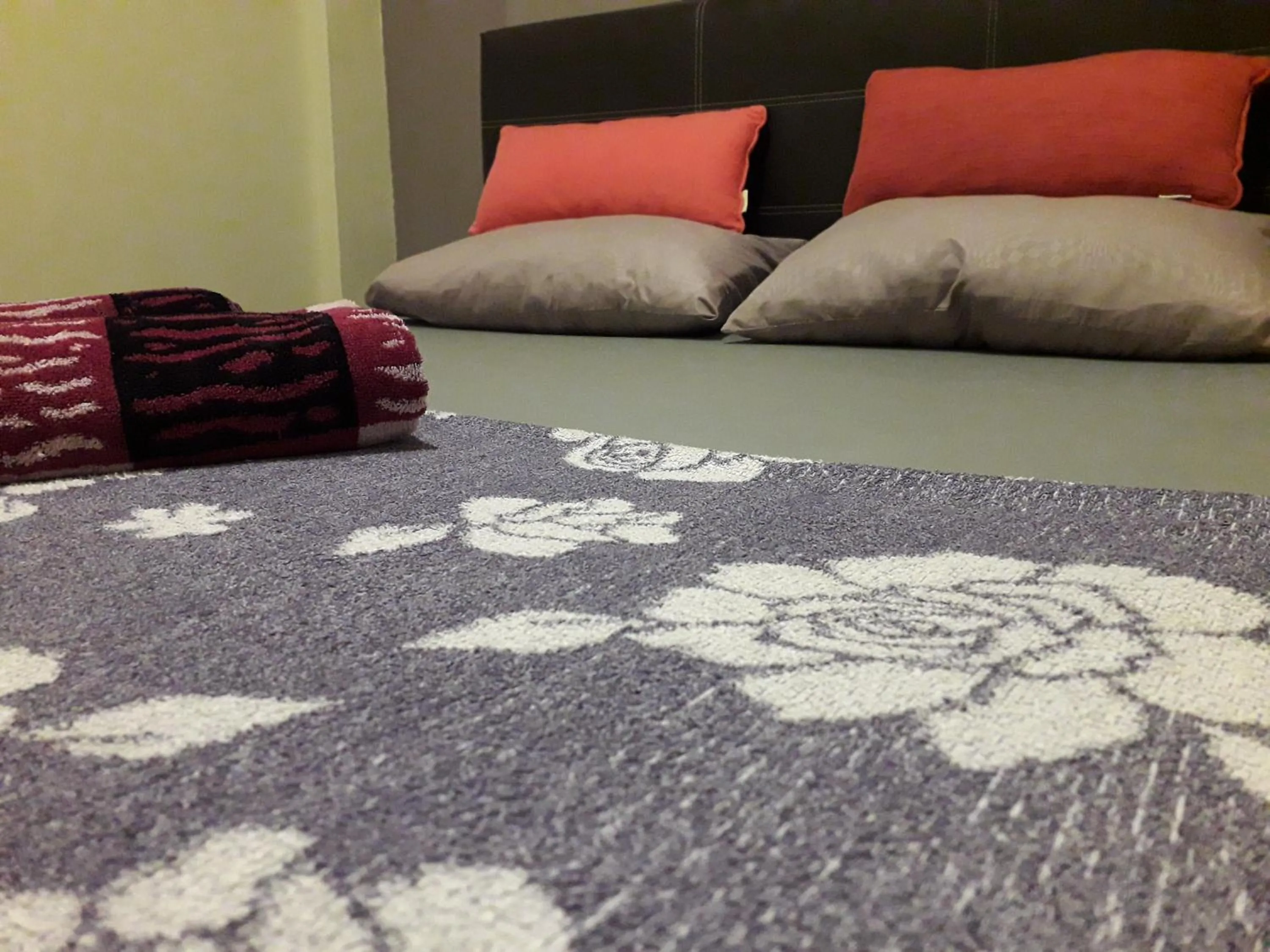 Queen Room in QuiikCat