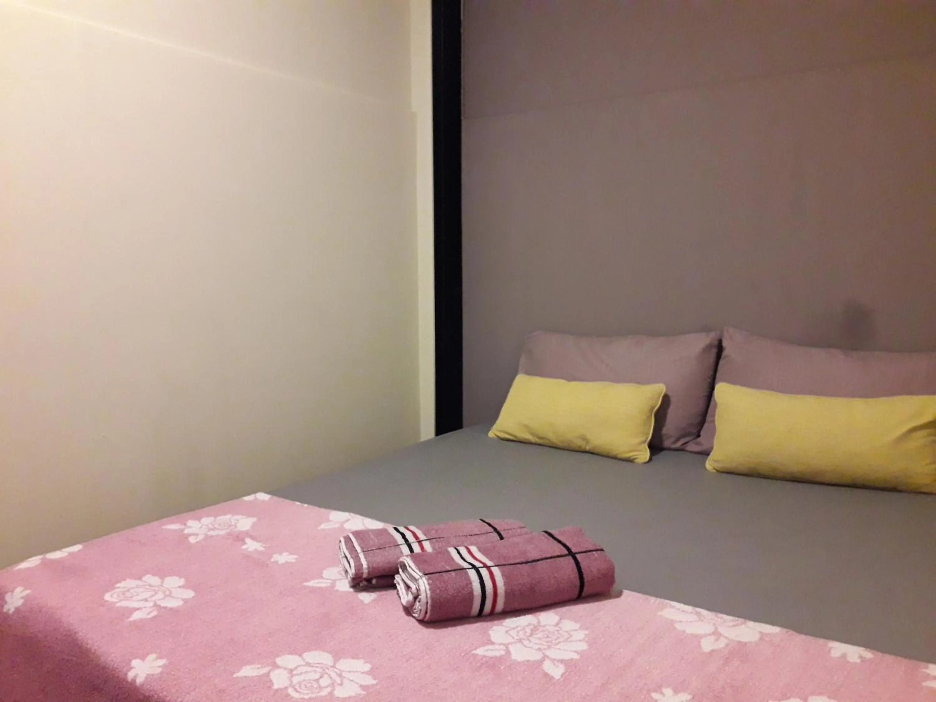 Budget Double Room in QuiikCat