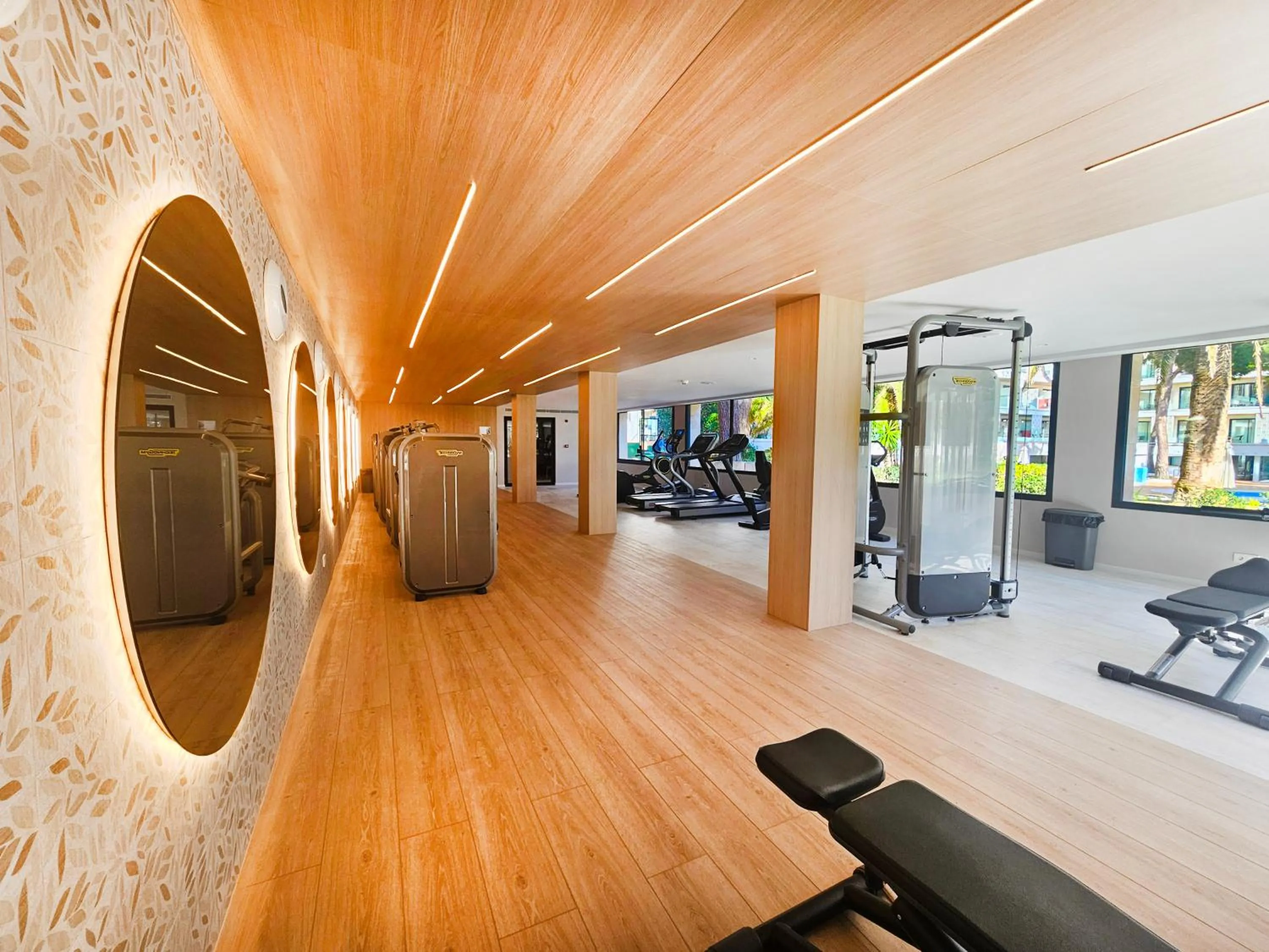 Fitness centre/facilities in Hotel & Spa S'Entrador Playa