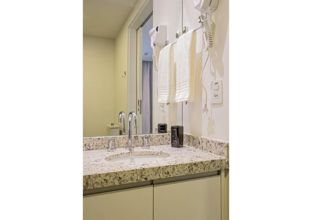 Bathroom in Charlie Sabiá Moema