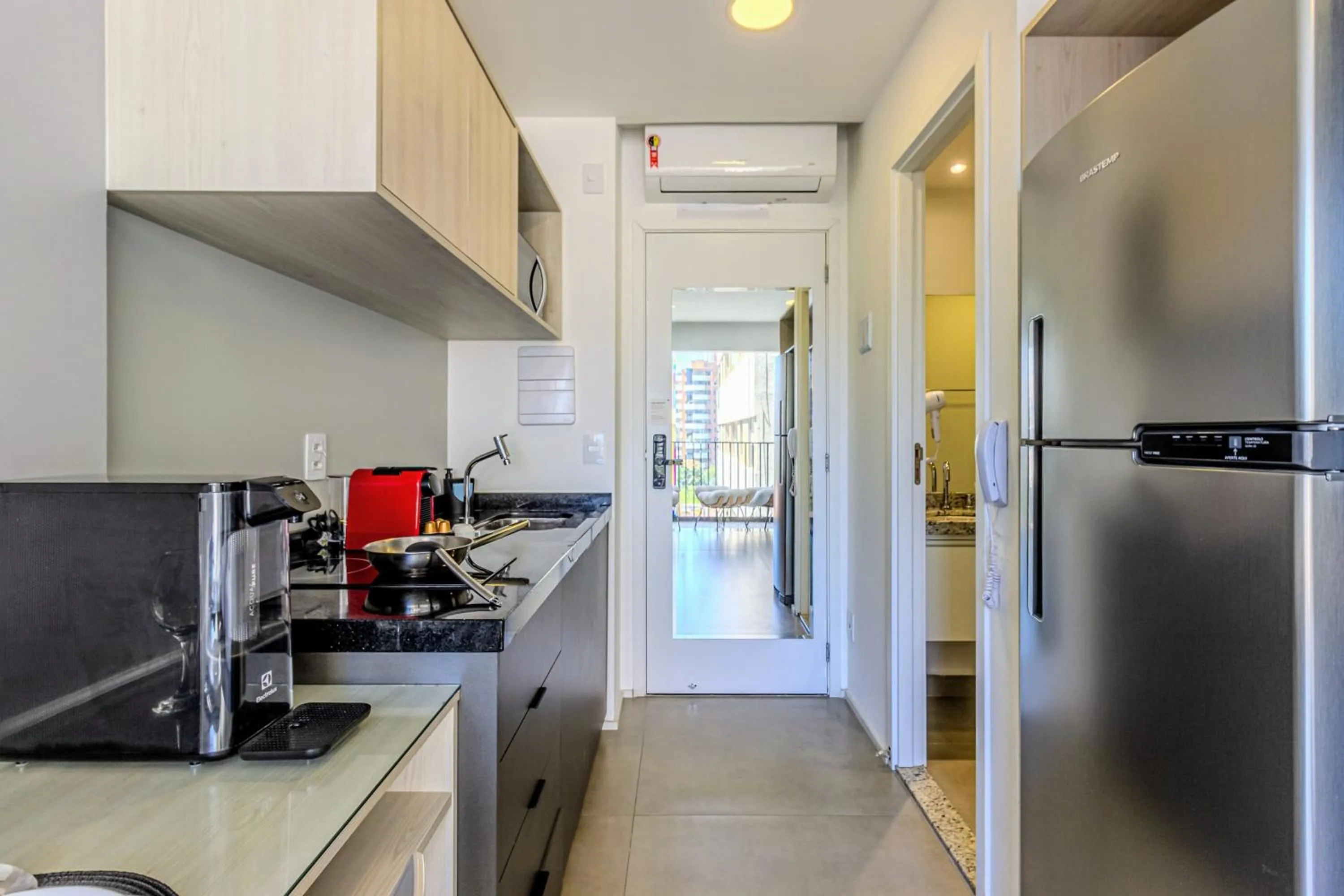 Day in Charlie Sabiá Moema