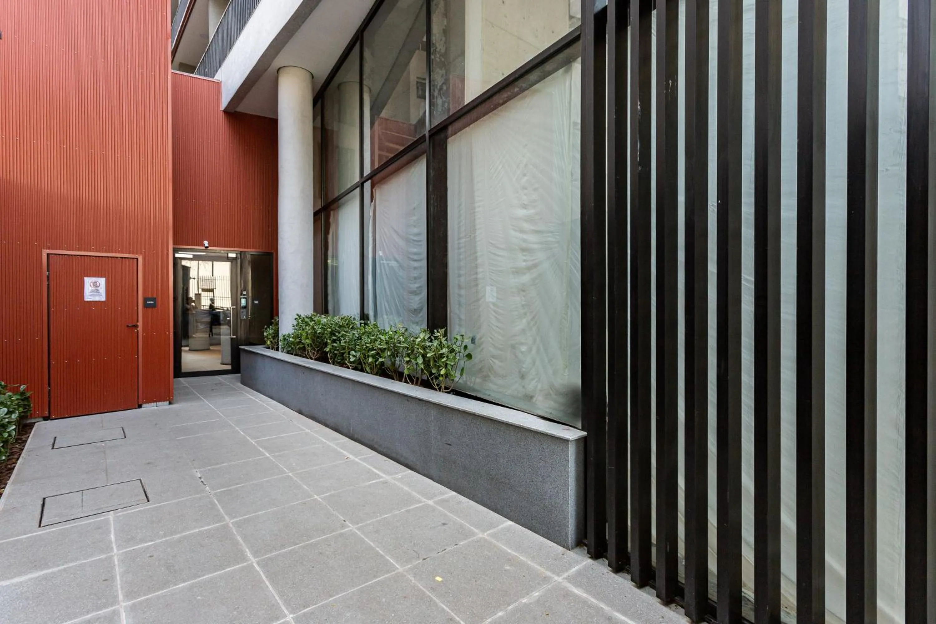 Facade/entrance in Charlie Sabiá Moema