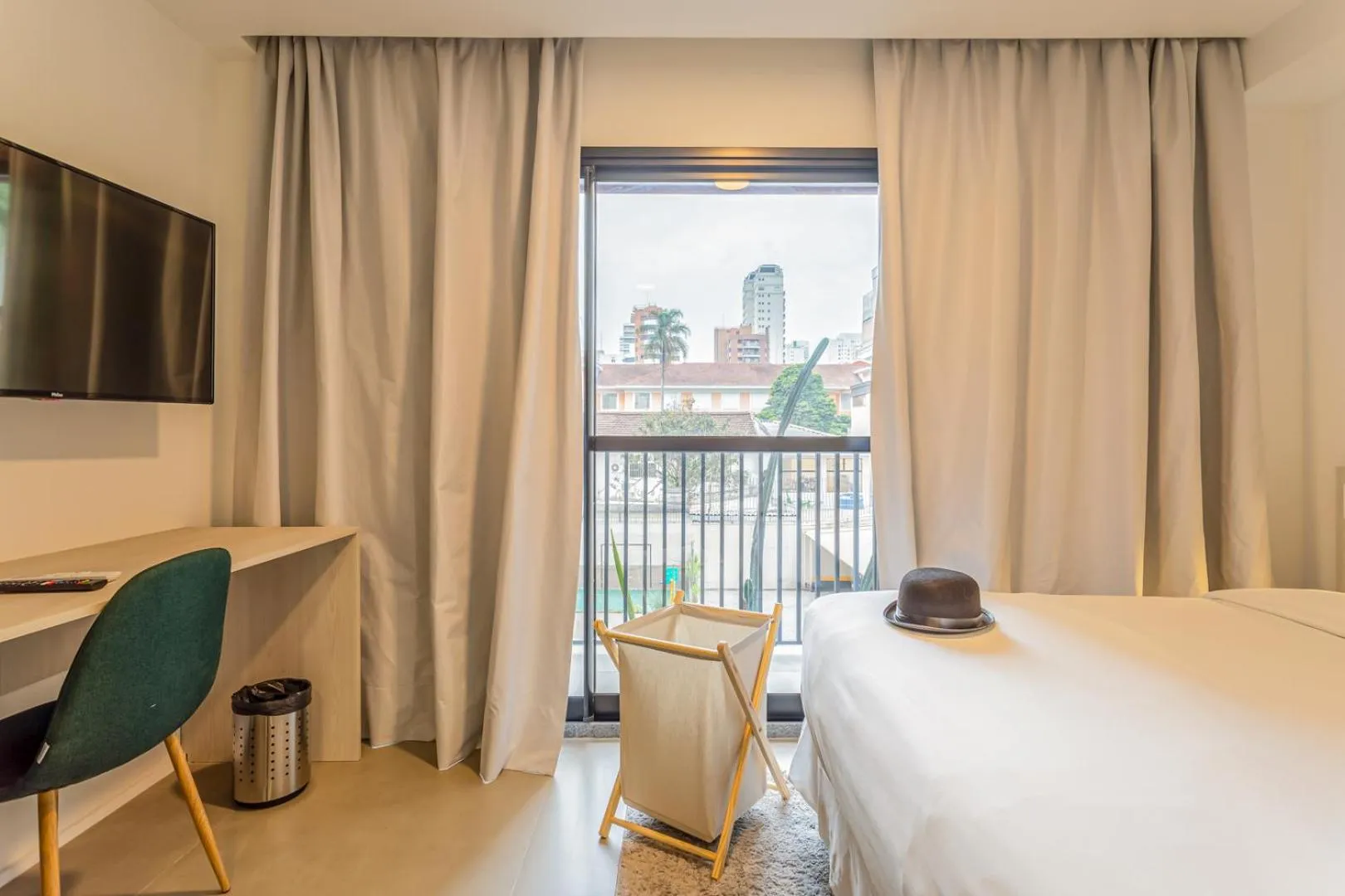 Bed in Charlie Sabiá Moema