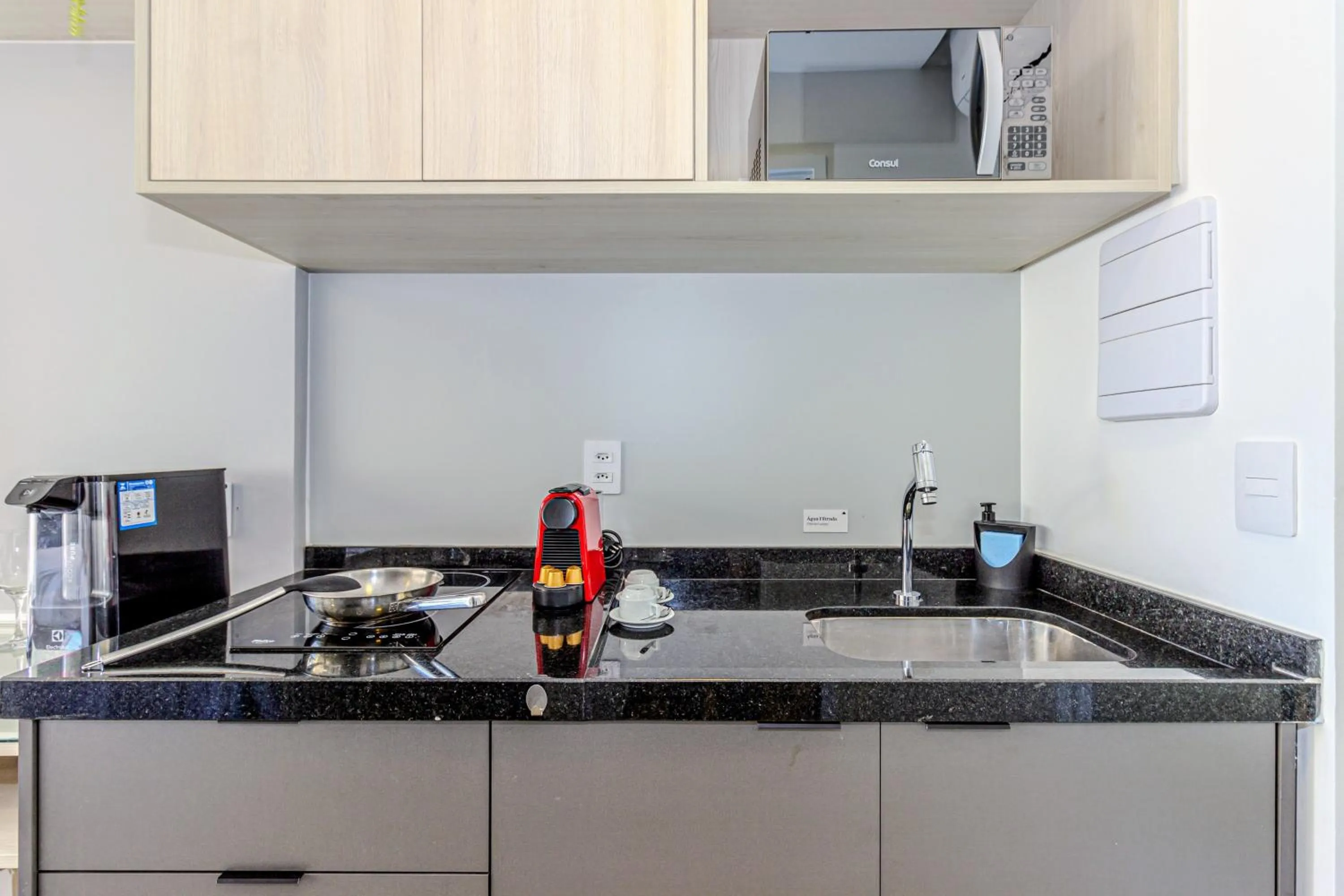 Day in Charlie Sabiá Moema