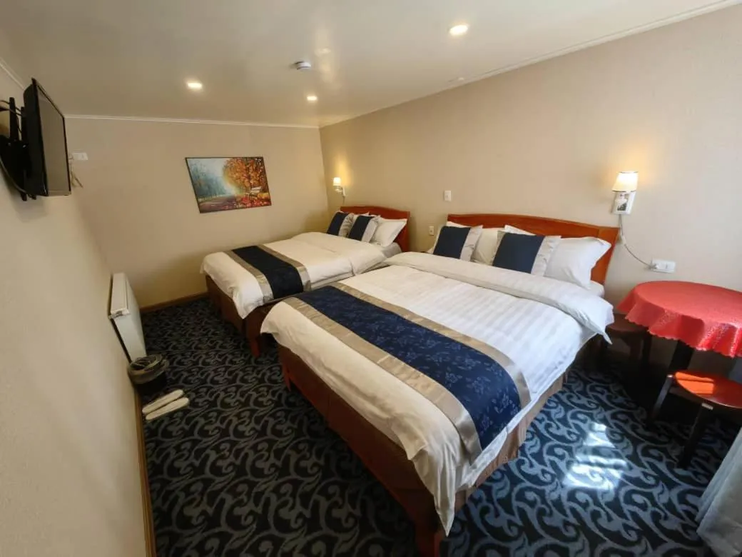 Double or Twin Room with Shower in Hotel Vista Mar