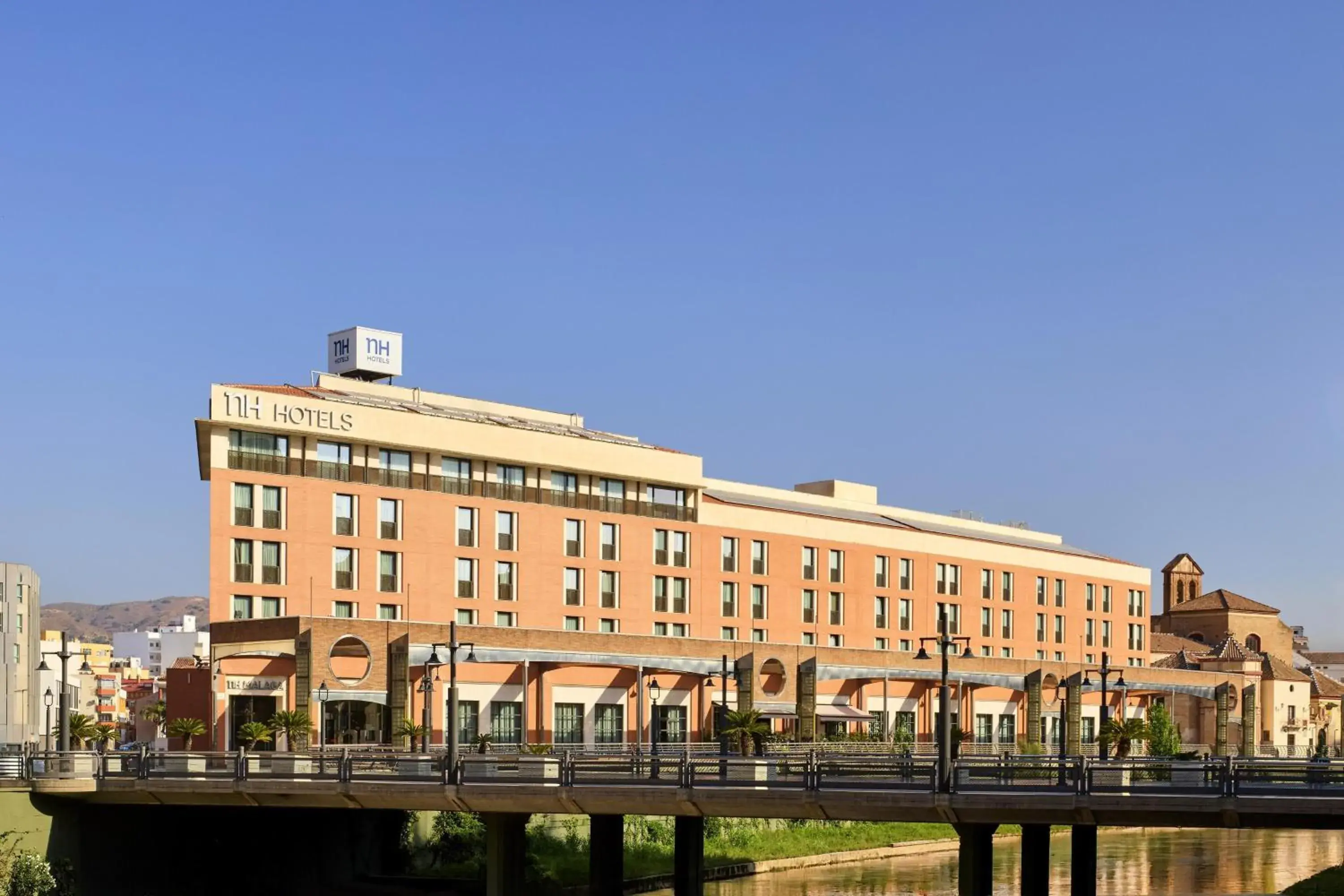 Property building in NH Málaga Property building in NH Málaga