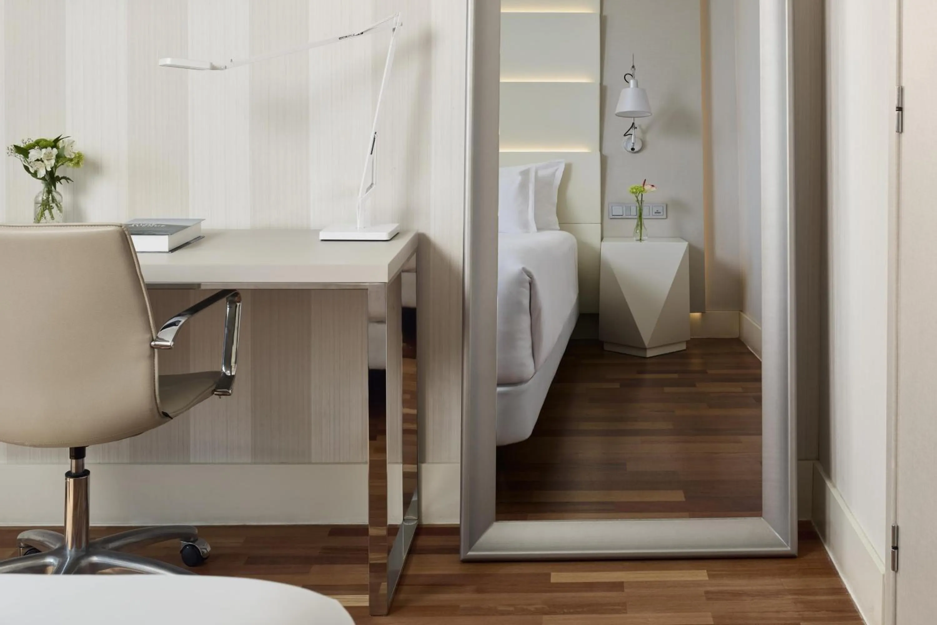 Bedroom in NH Málaga