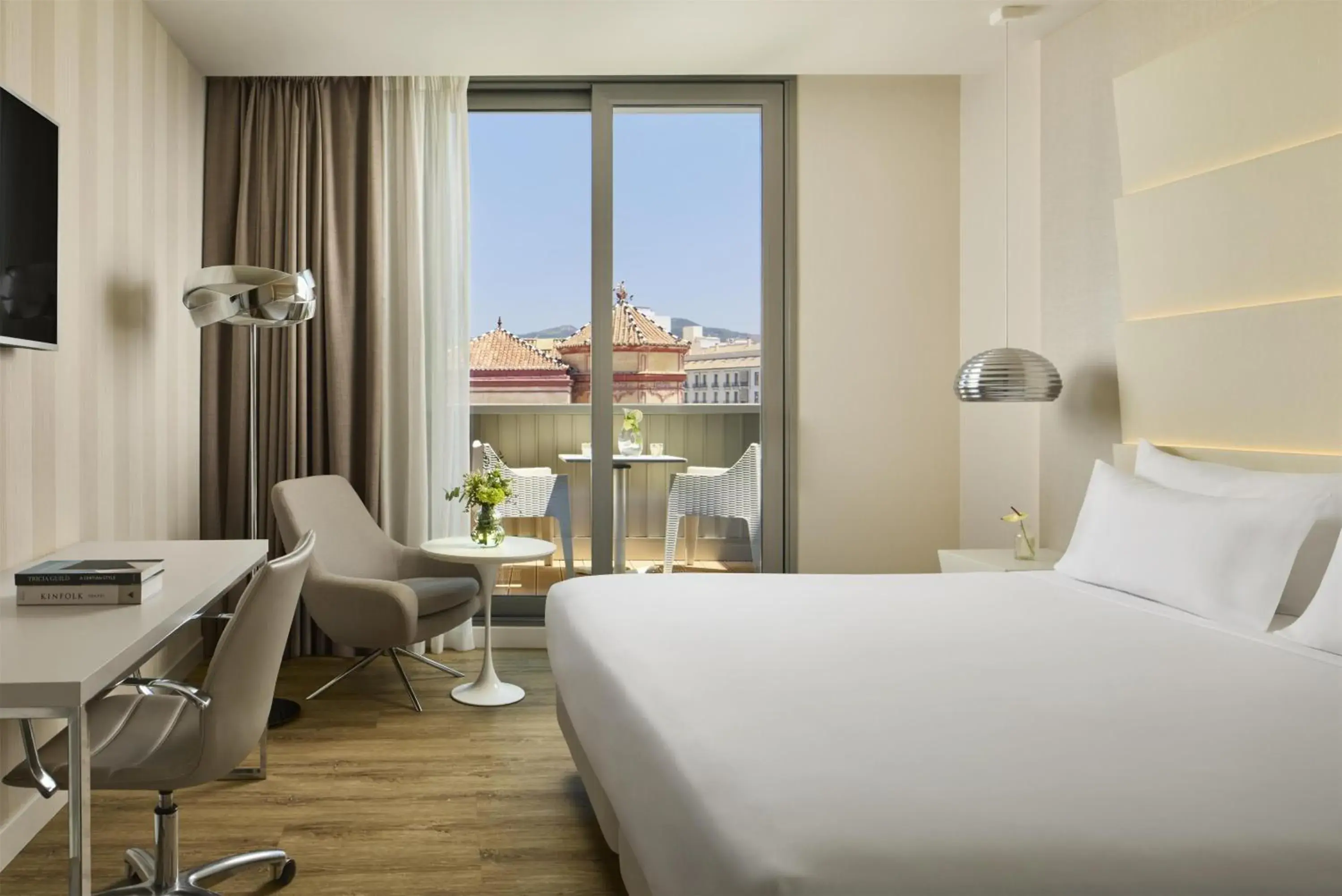 Bedroom, Bed in NH Málaga Bedroom, Bed in NH Málaga