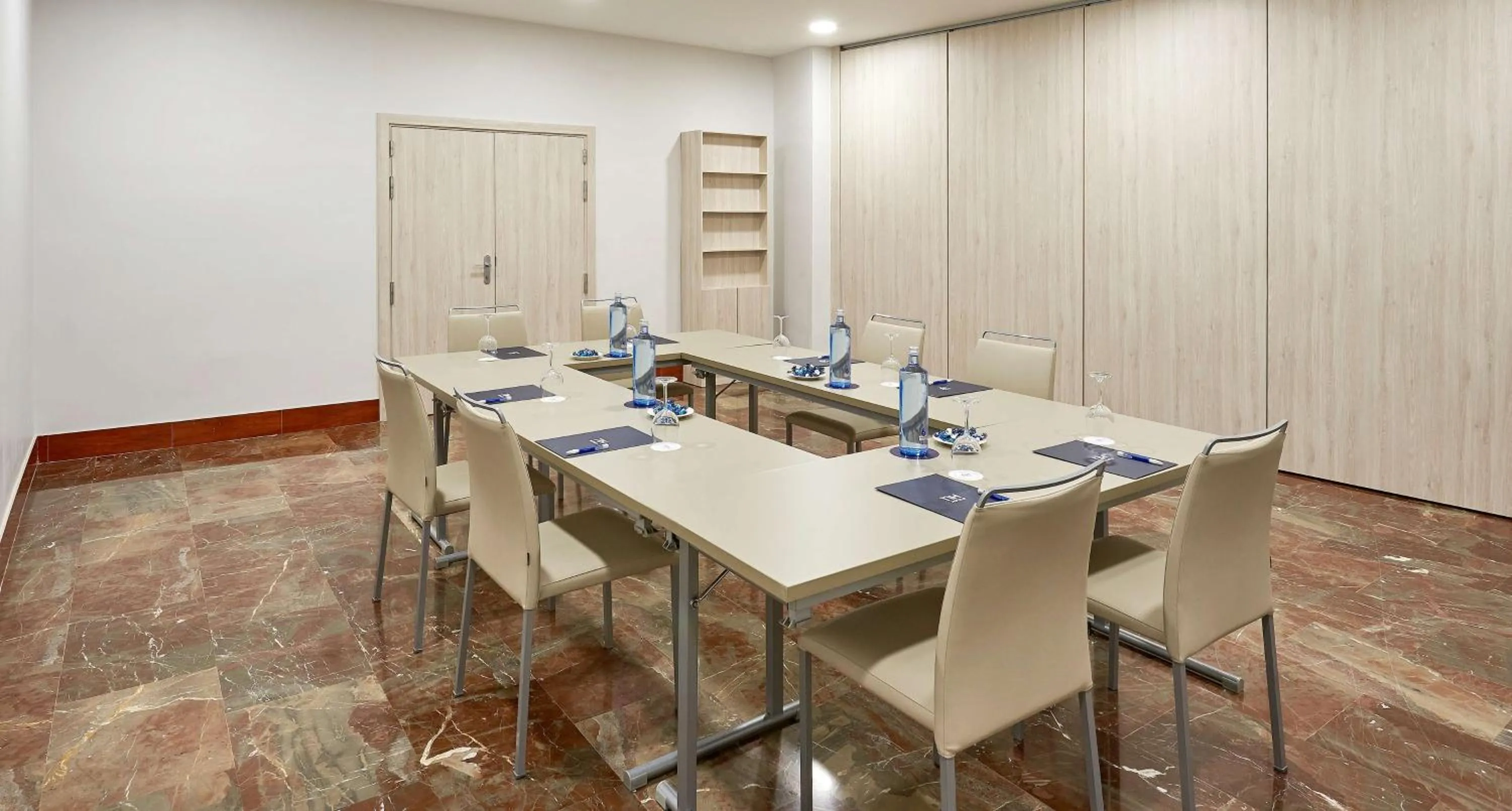 Meeting/conference room in NH Córdoba Califa