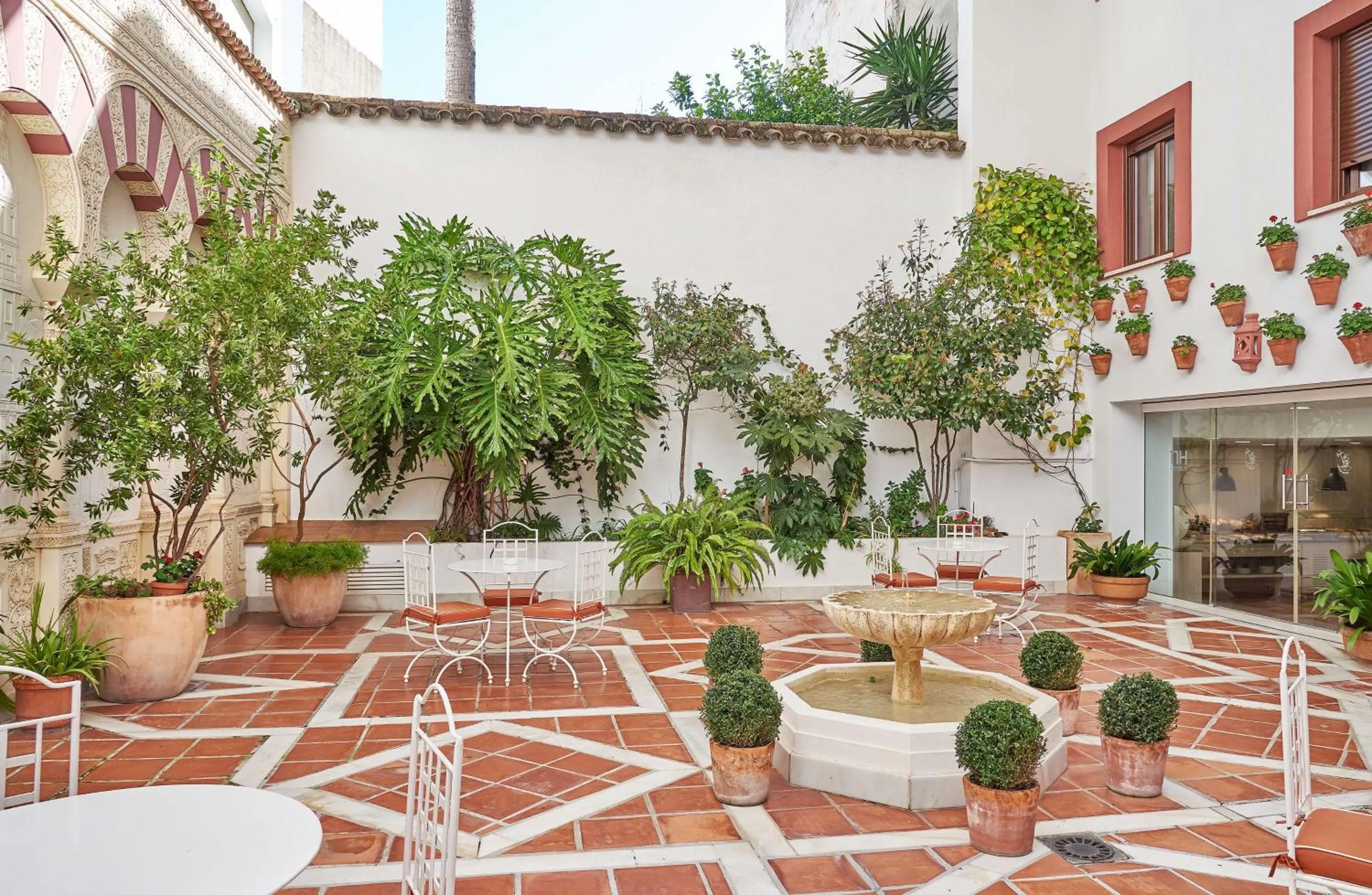 Balcony/Terrace in NH Córdoba Califa