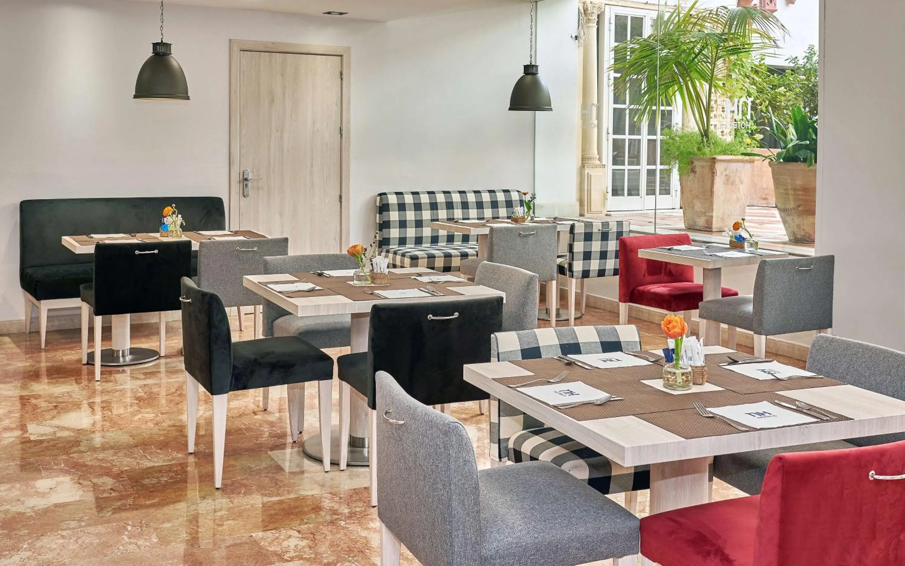 Breakfast in NH Córdoba Califa