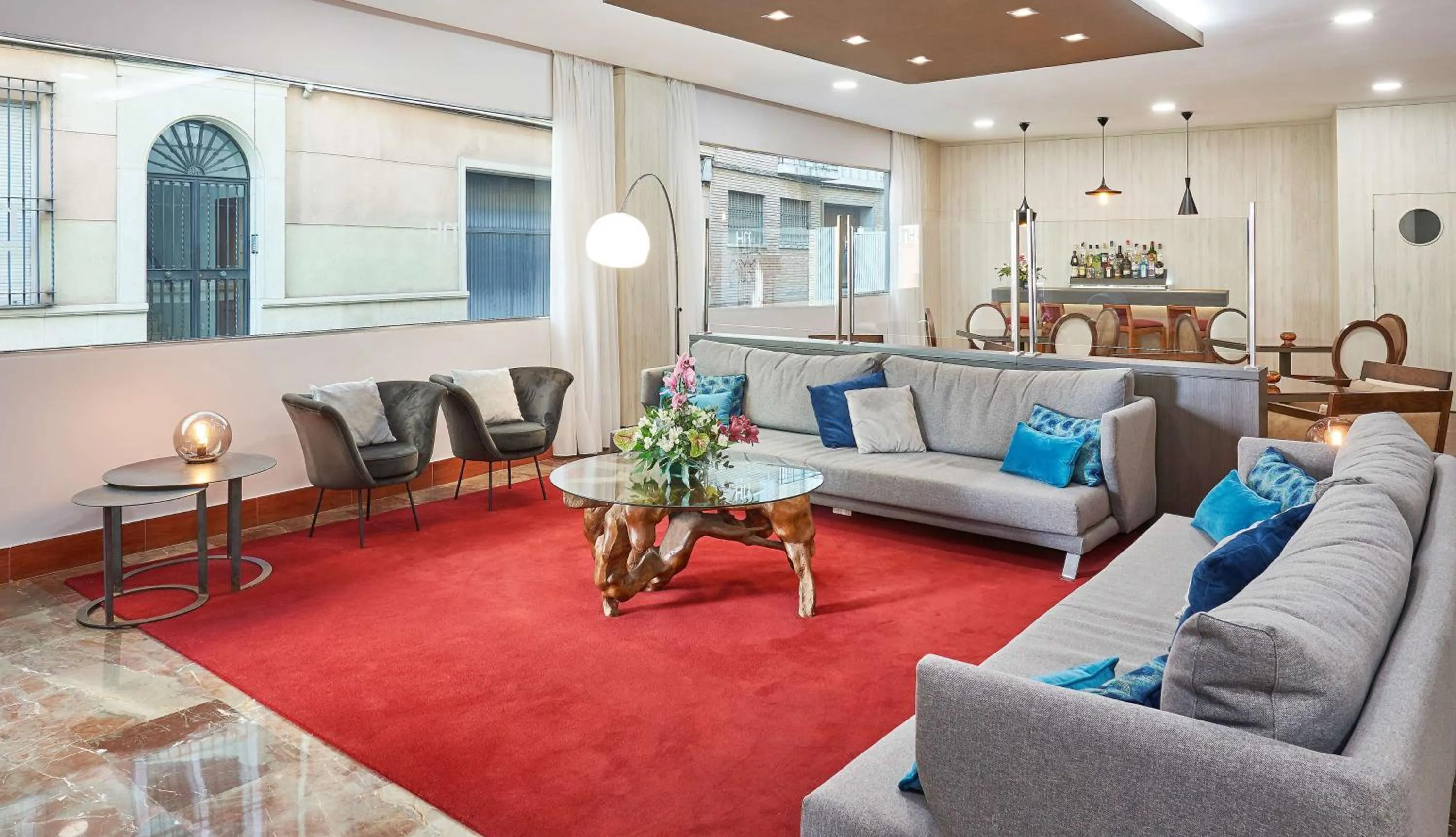 Lobby or reception in NH Córdoba Califa