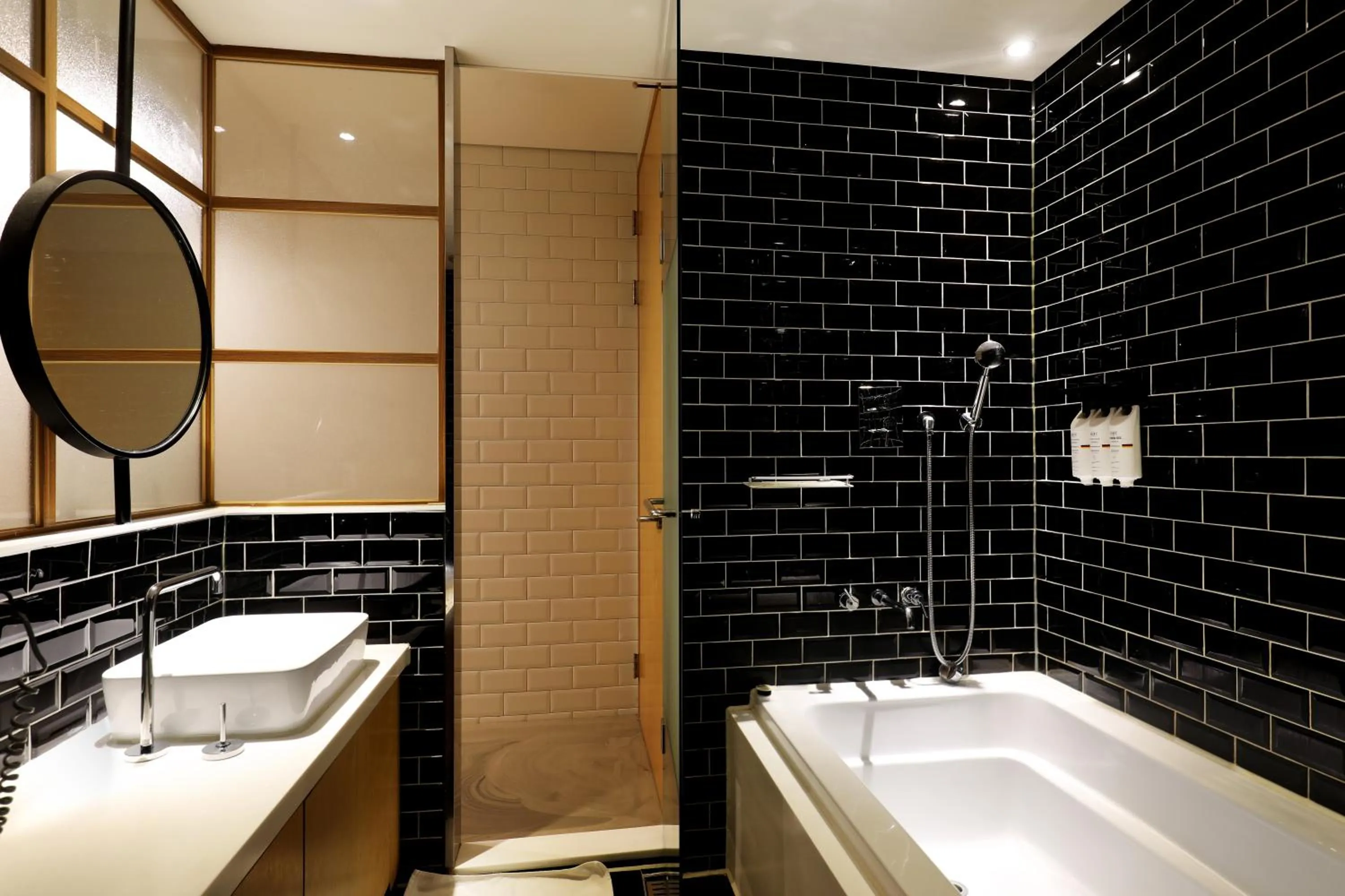 Shower in Hotel The Designers Incheon