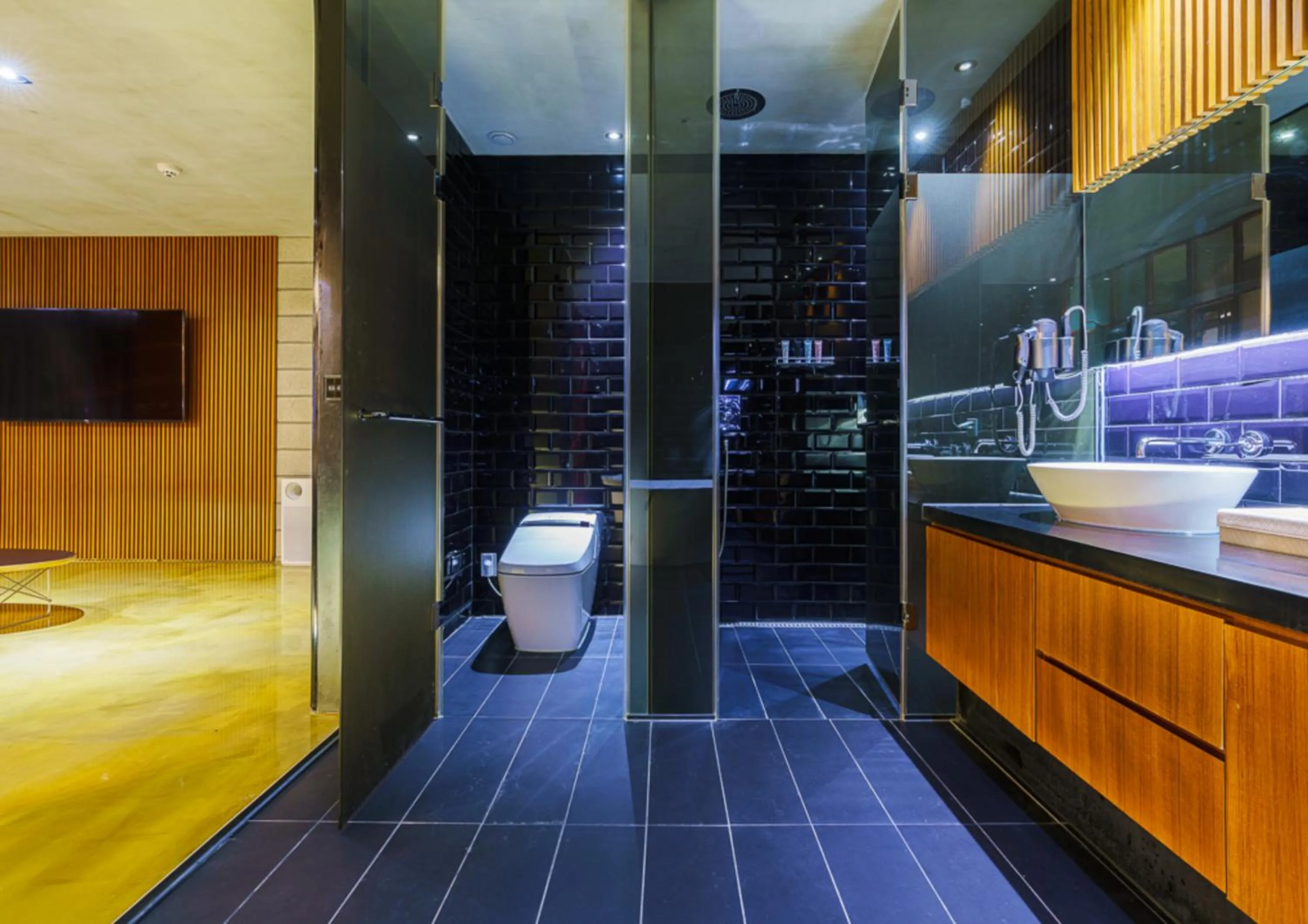 Shower in Hotel The Designers Incheon