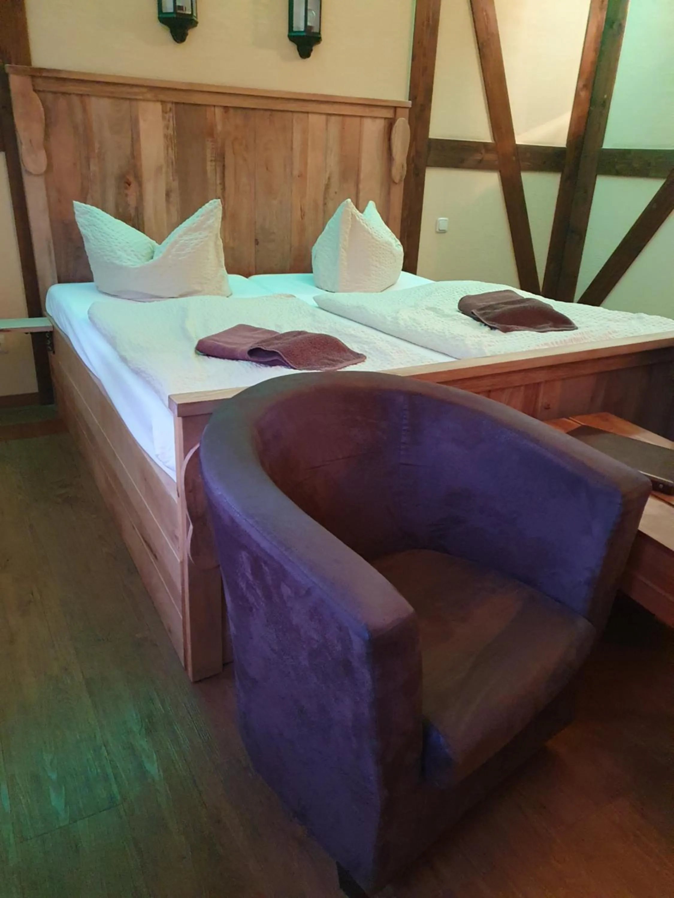 Seating area, Bed in Pension zum Holzpantoffelmacher