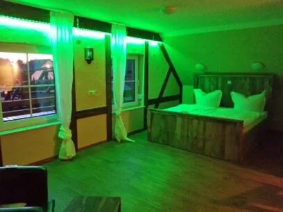 Photo of the whole room, Bed in Pension zum Holzpantoffelmacher