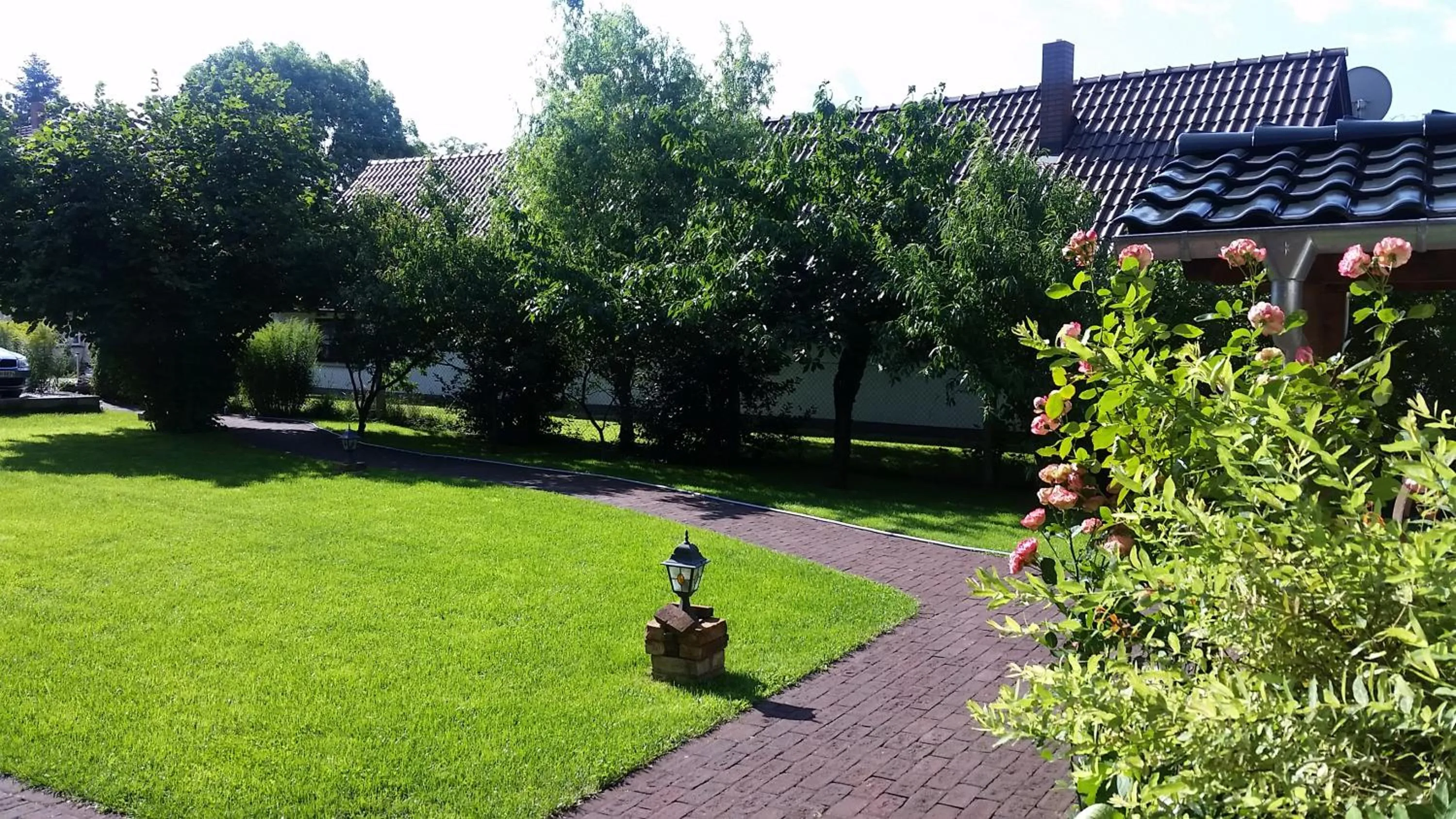 Garden view in Pension zum Holzpantoffelmacher
