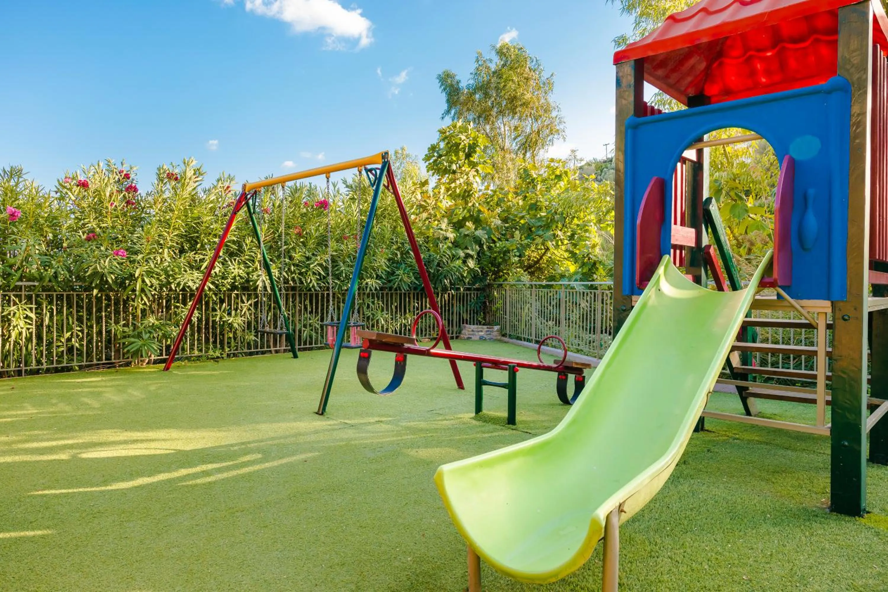 Paramithenio Village Beach Resort & Spa