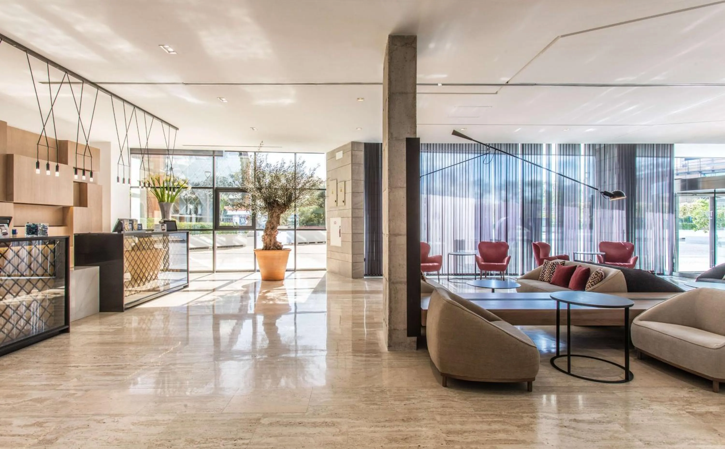 Lobby or reception in NH Sevilla Plaza de Armas