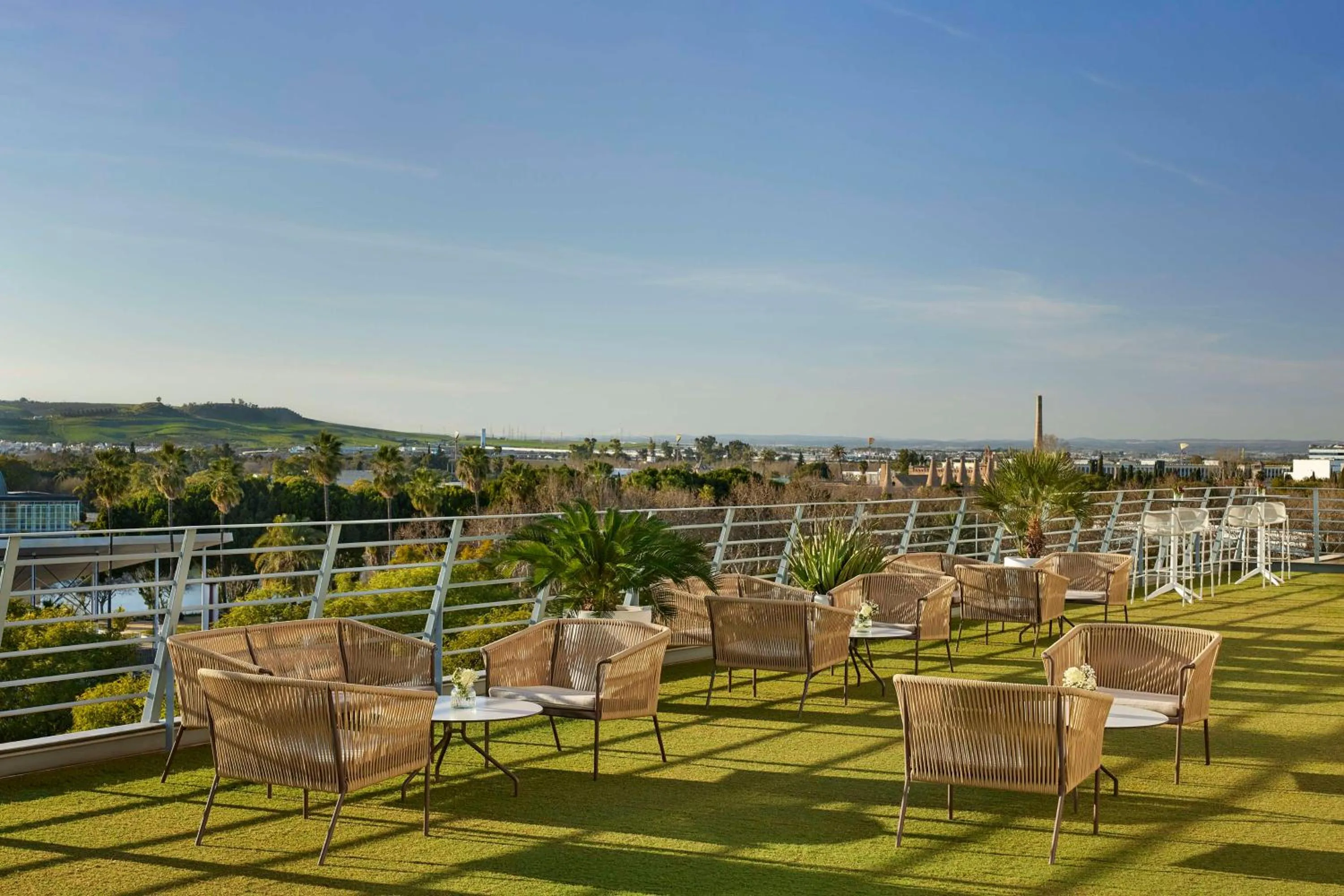 Lounge or bar in NH Sevilla Plaza de Armas