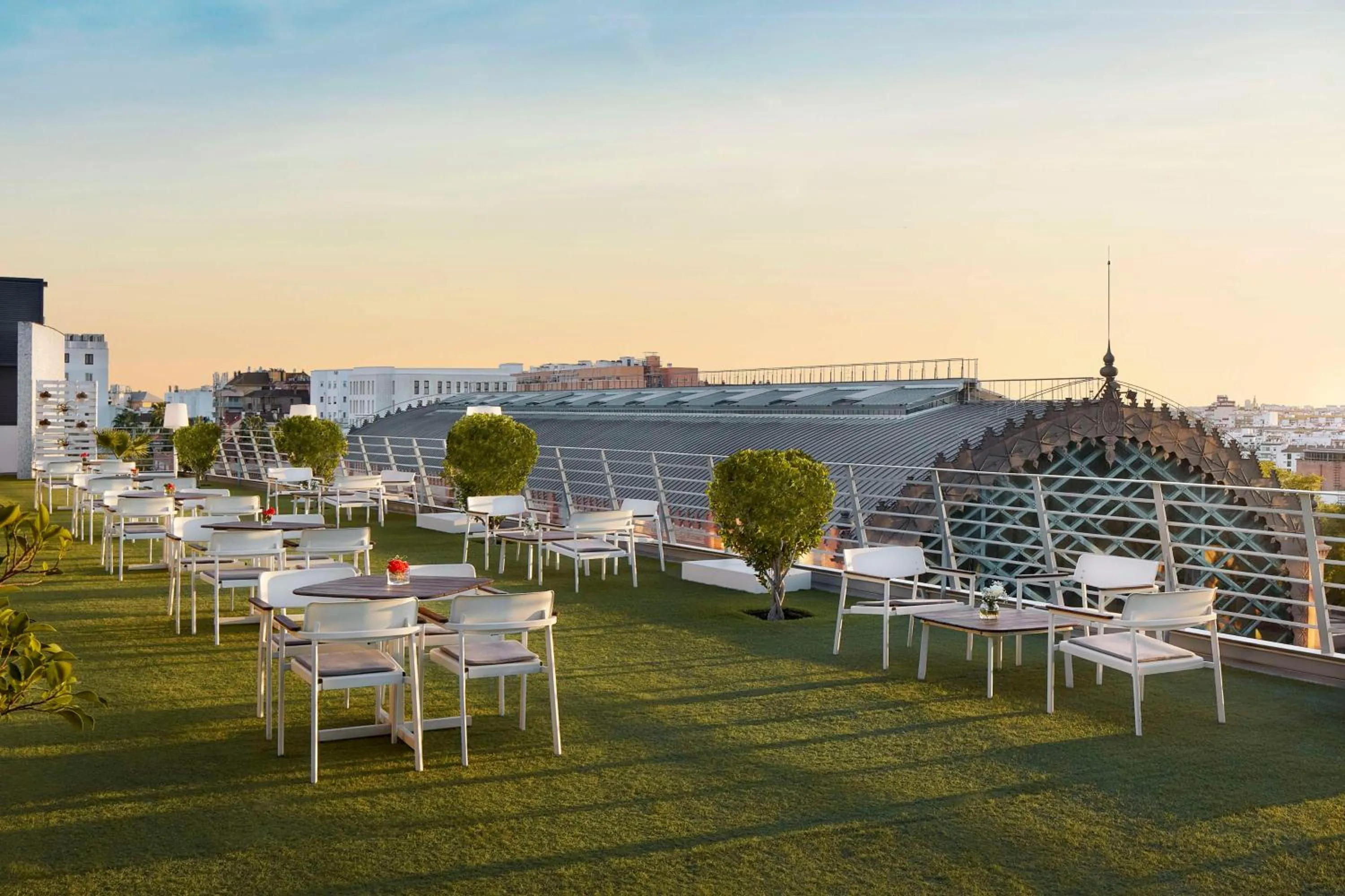 Lounge or bar in NH Sevilla Plaza de Armas