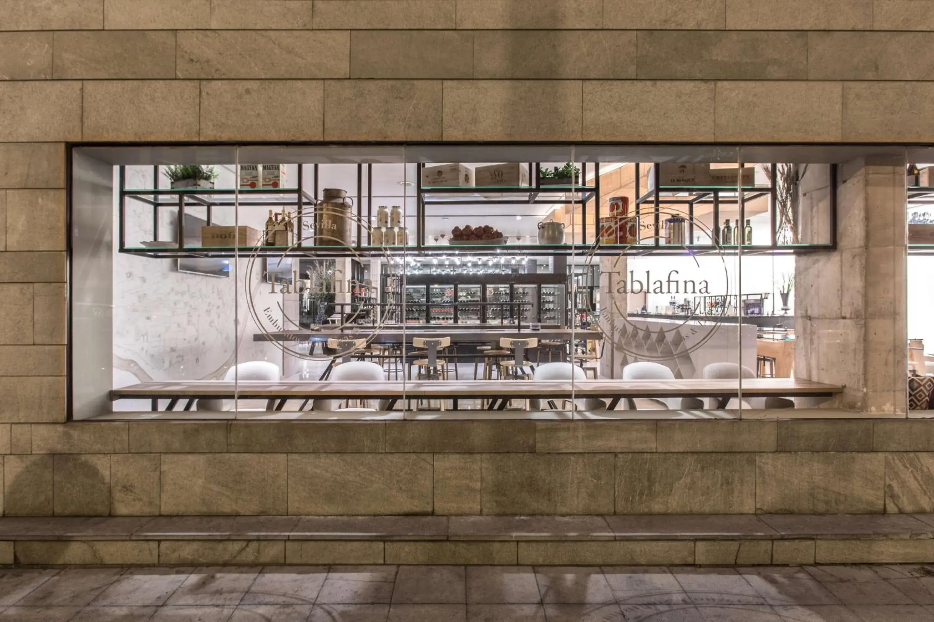 Restaurant/places to eat in NH Sevilla Plaza de Armas Restaurant/places to eat in NH Sevilla Plaza de Armas