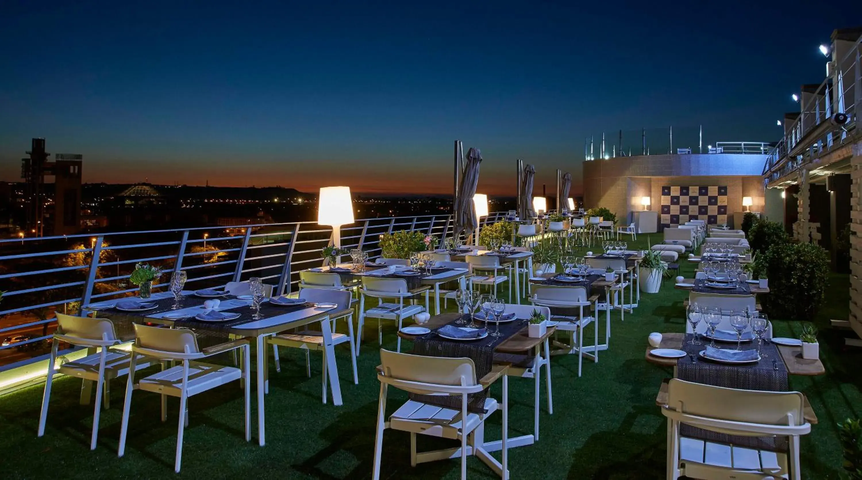 Property building in NH Sevilla Plaza de Armas Property building in NH Sevilla Plaza de Armas