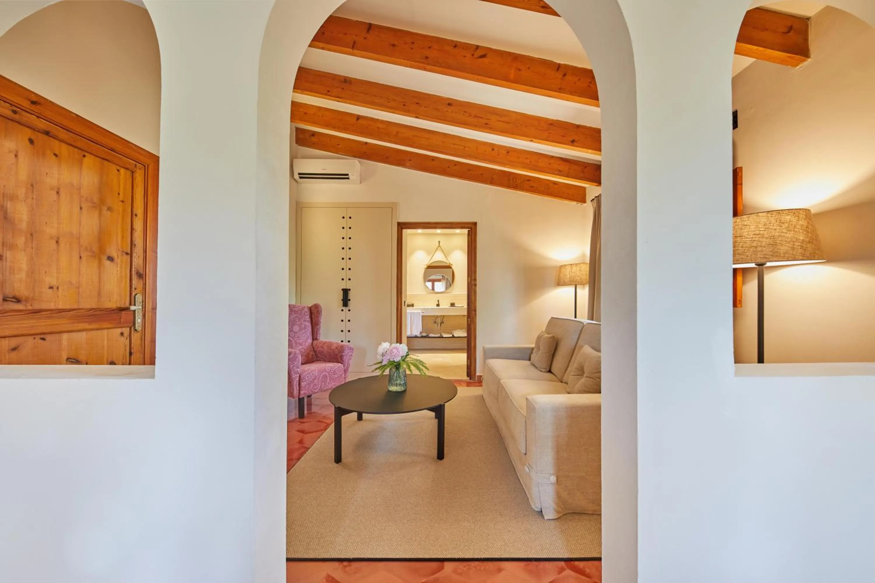 Photo of the whole room in Virrey Finca Hotel