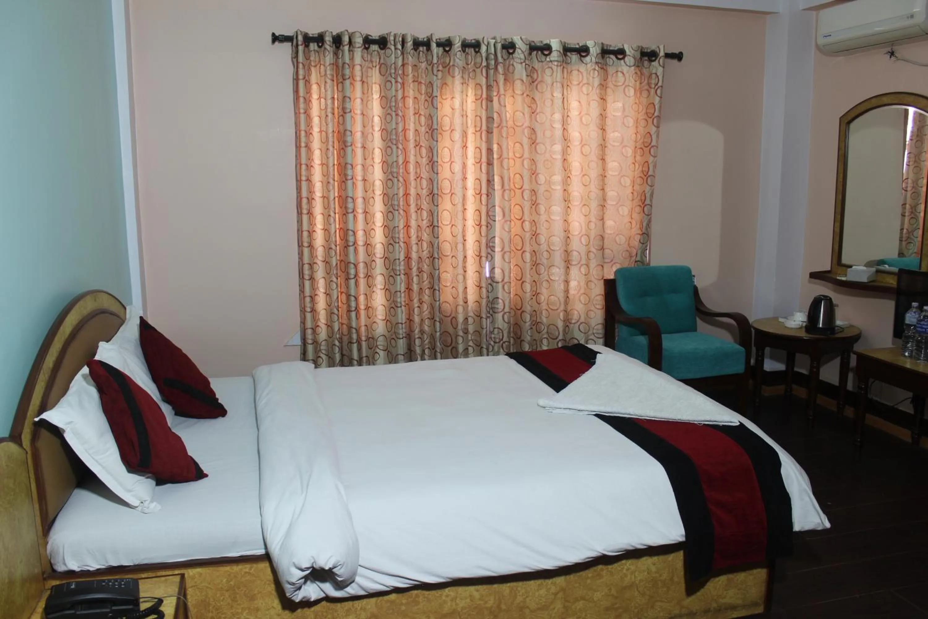 Bed in Hotel Mudkhu Durbar