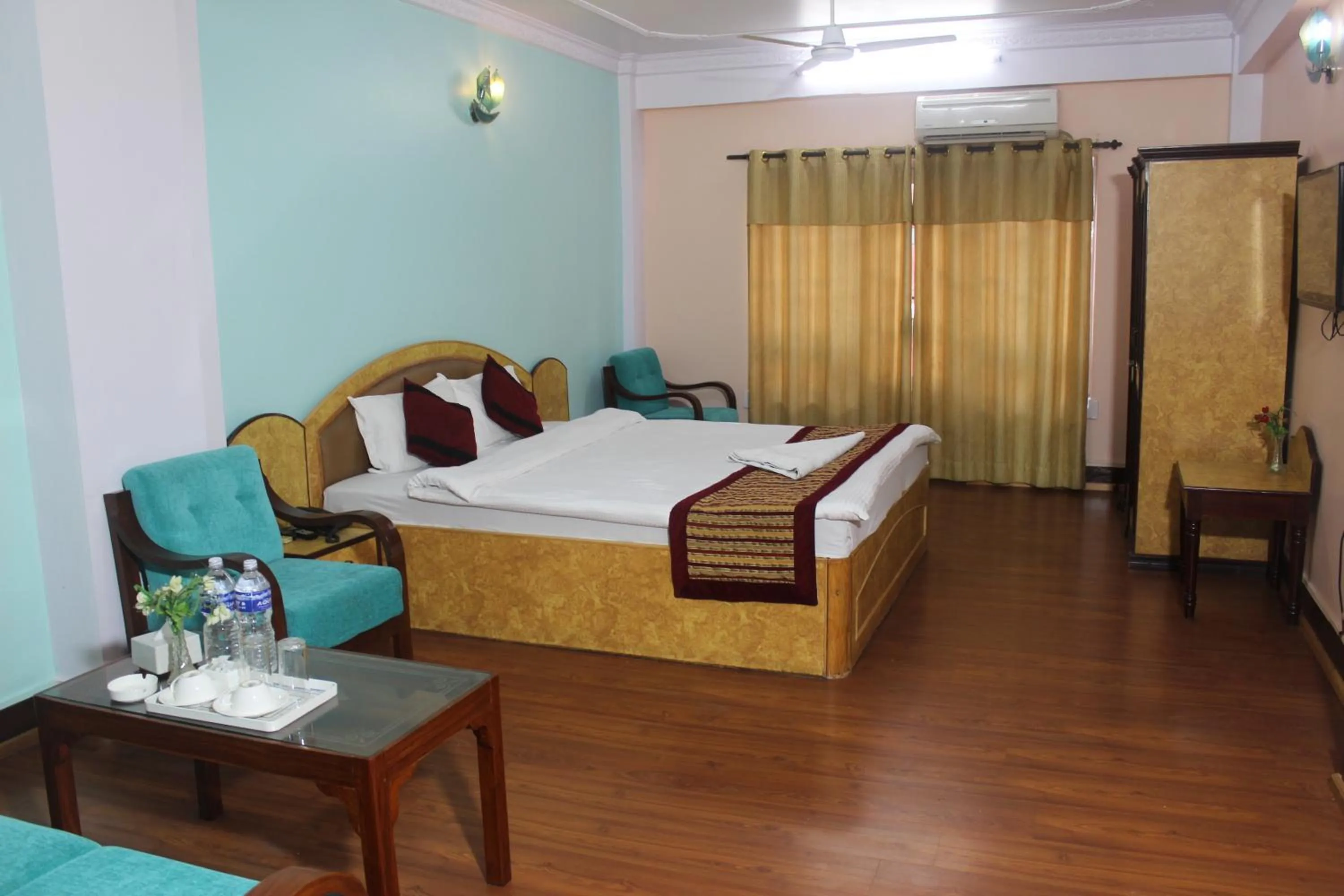 Bed in Hotel Mudkhu Durbar
