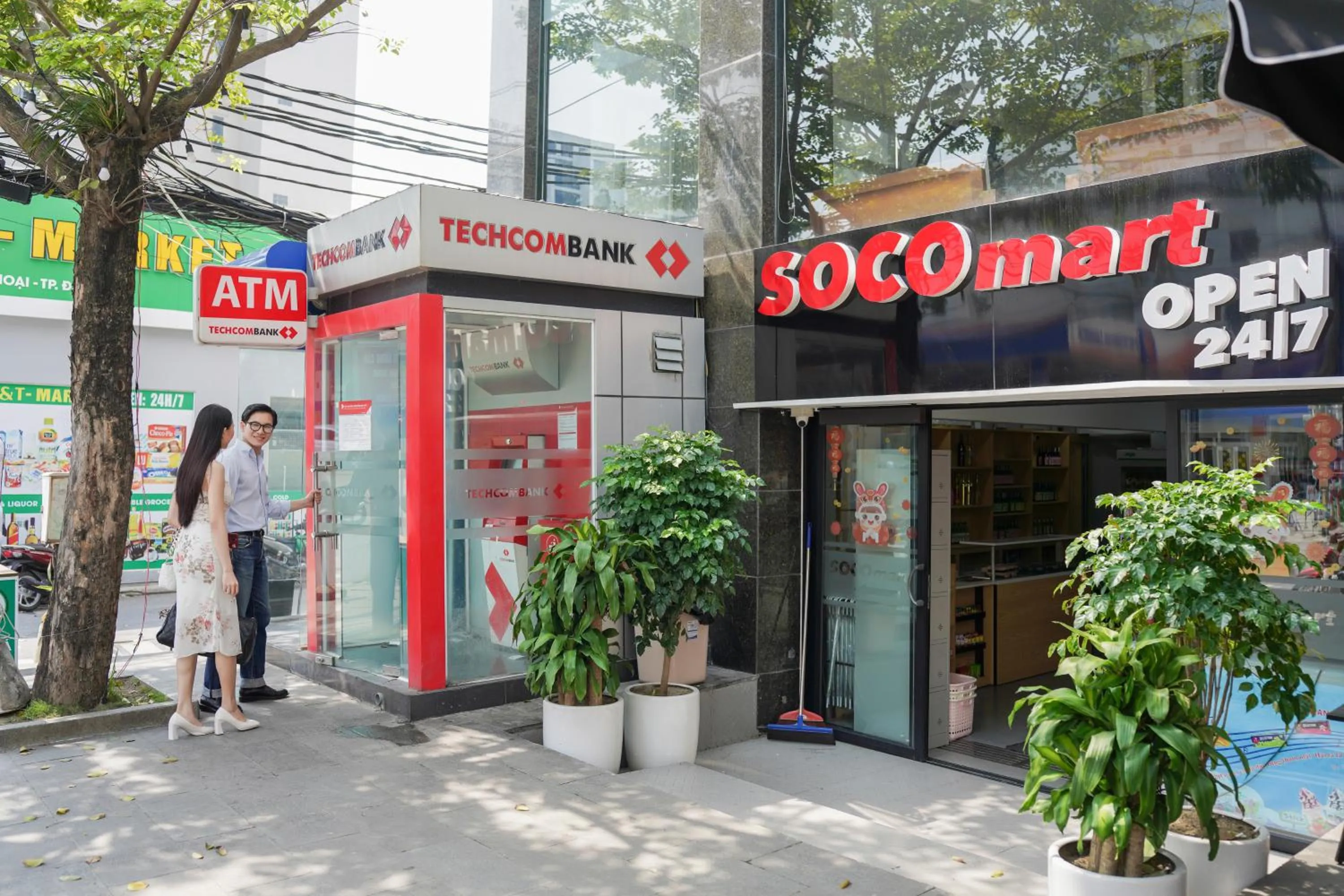 Logo/Certificate/Sign in Hotel Soco