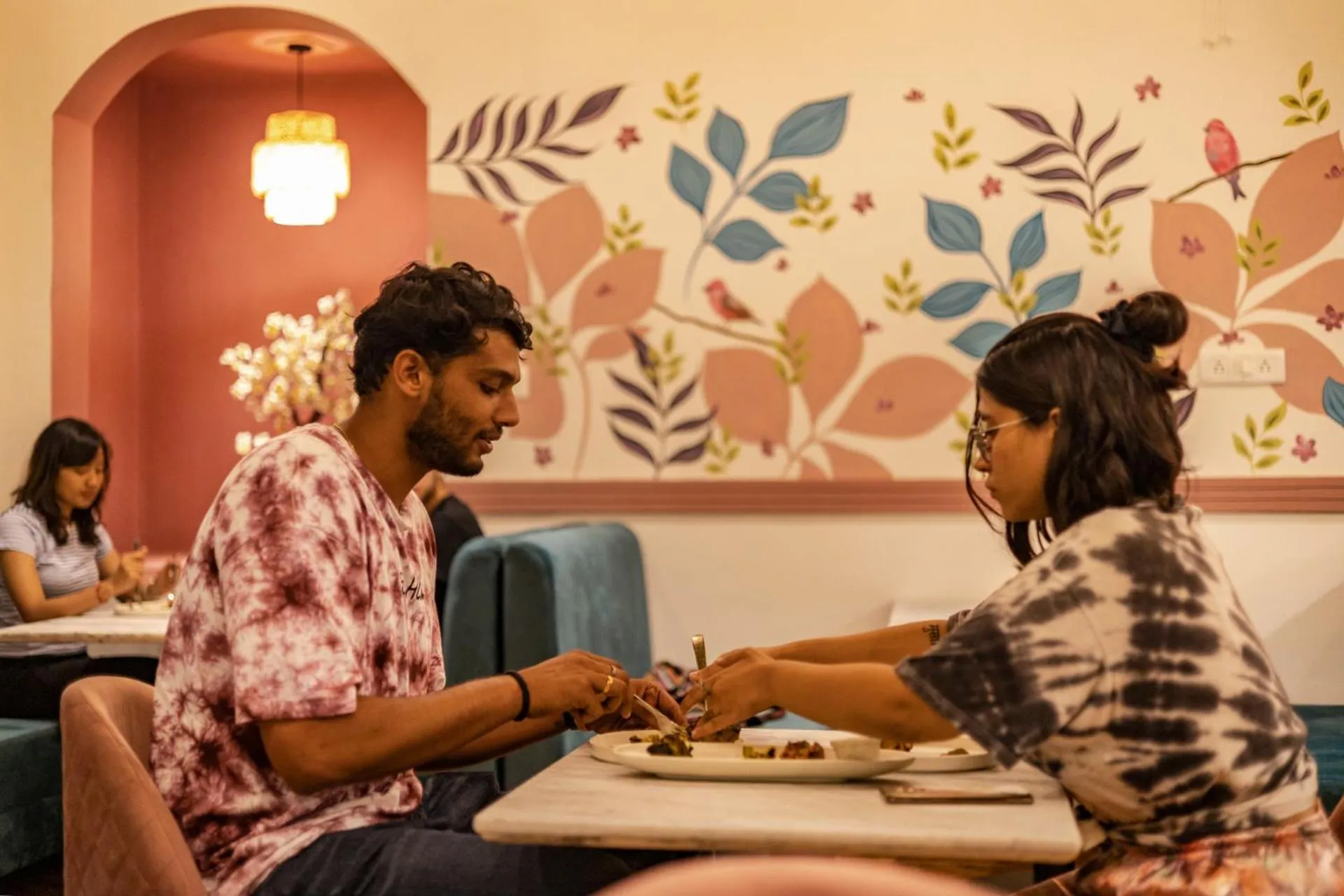 Restaurant/places to eat in Zostel Plus Rishikesh, Mohanchatti