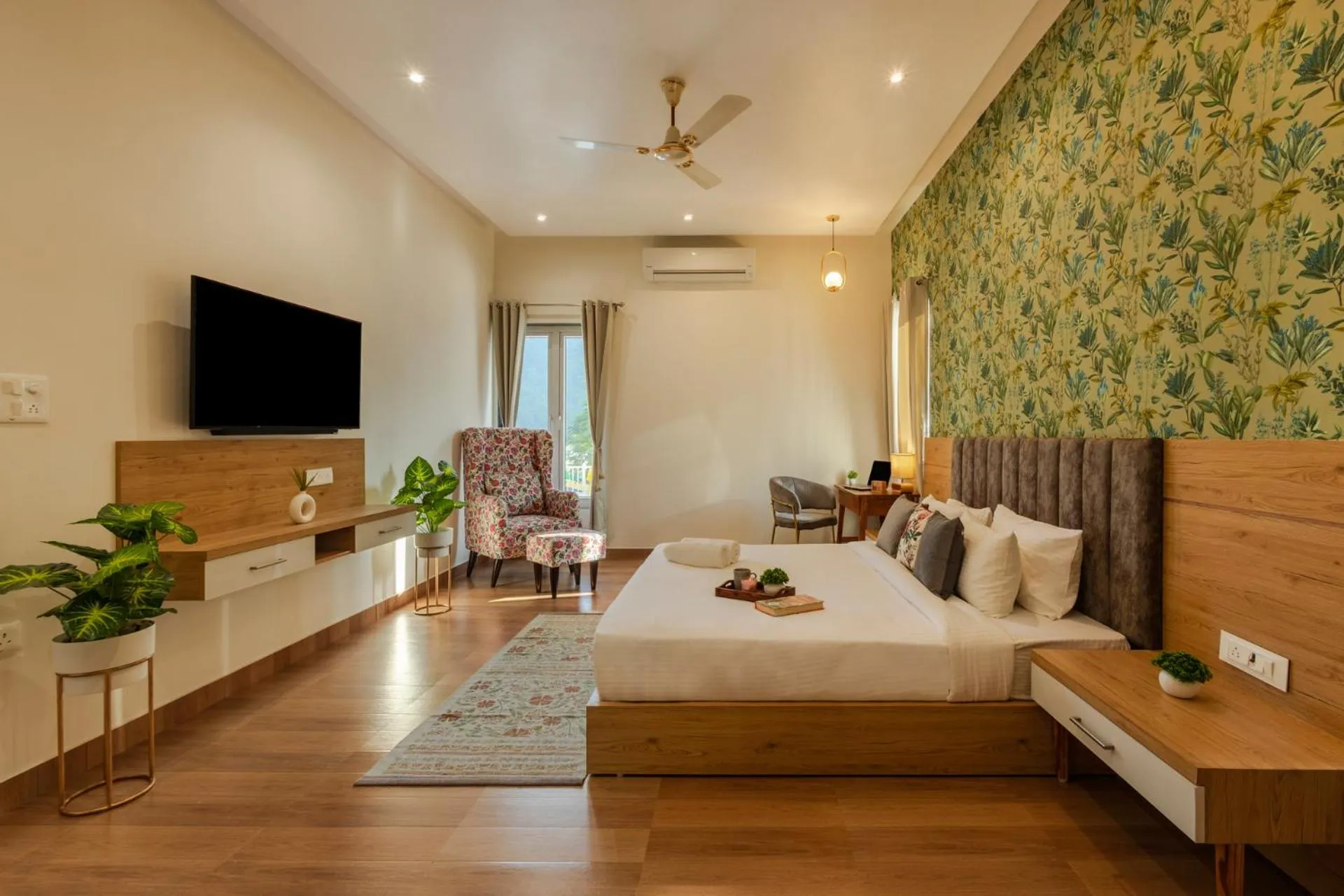 Bed in Zostel Plus Rishikesh, Mohanchatti