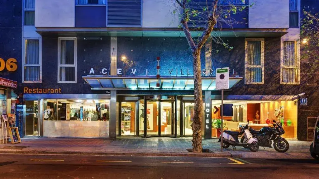 Property building in Acevi Villarroel Property building in Acevi Villarroel