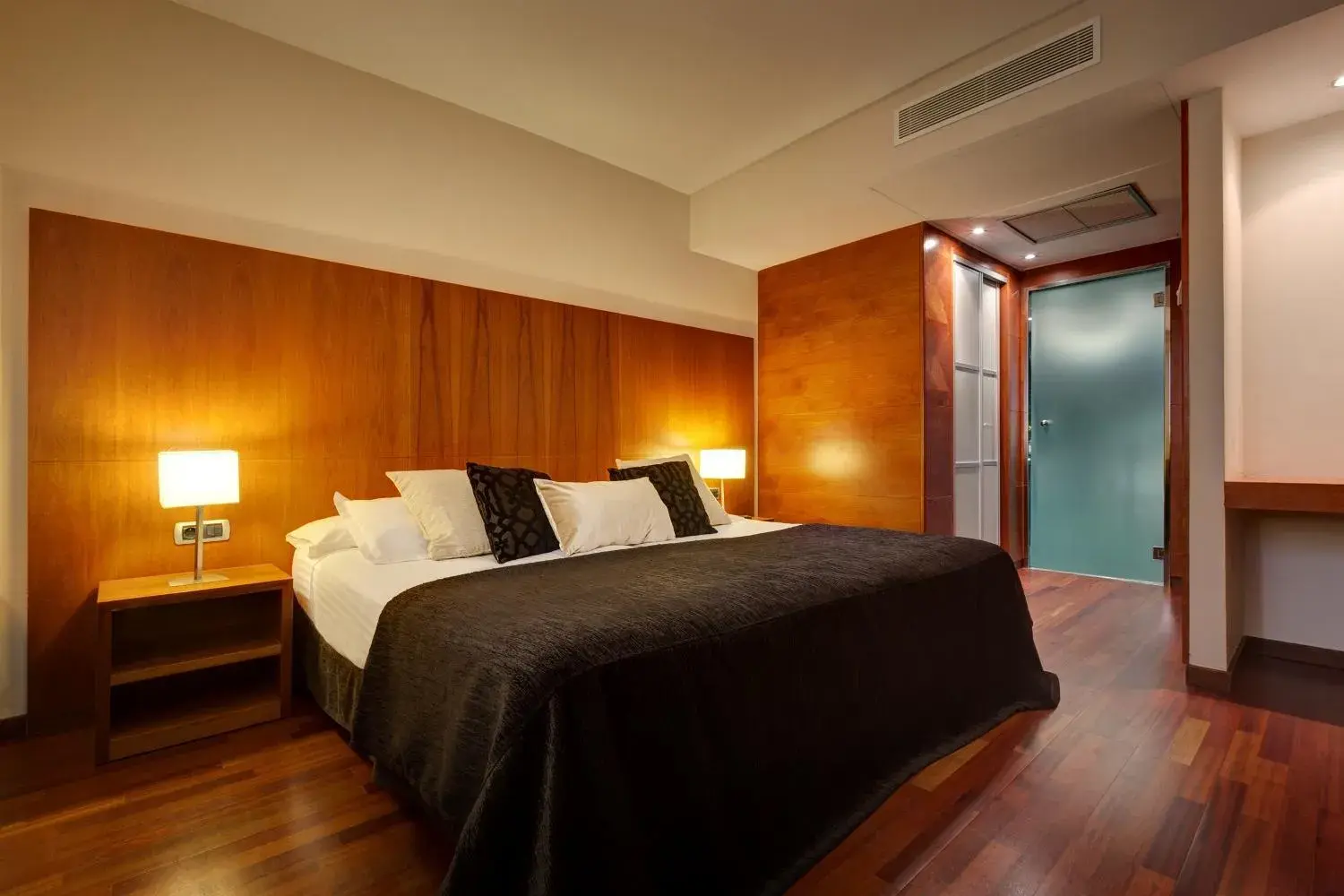 Bed in Acevi Villarroel Bed in Acevi Villarroel