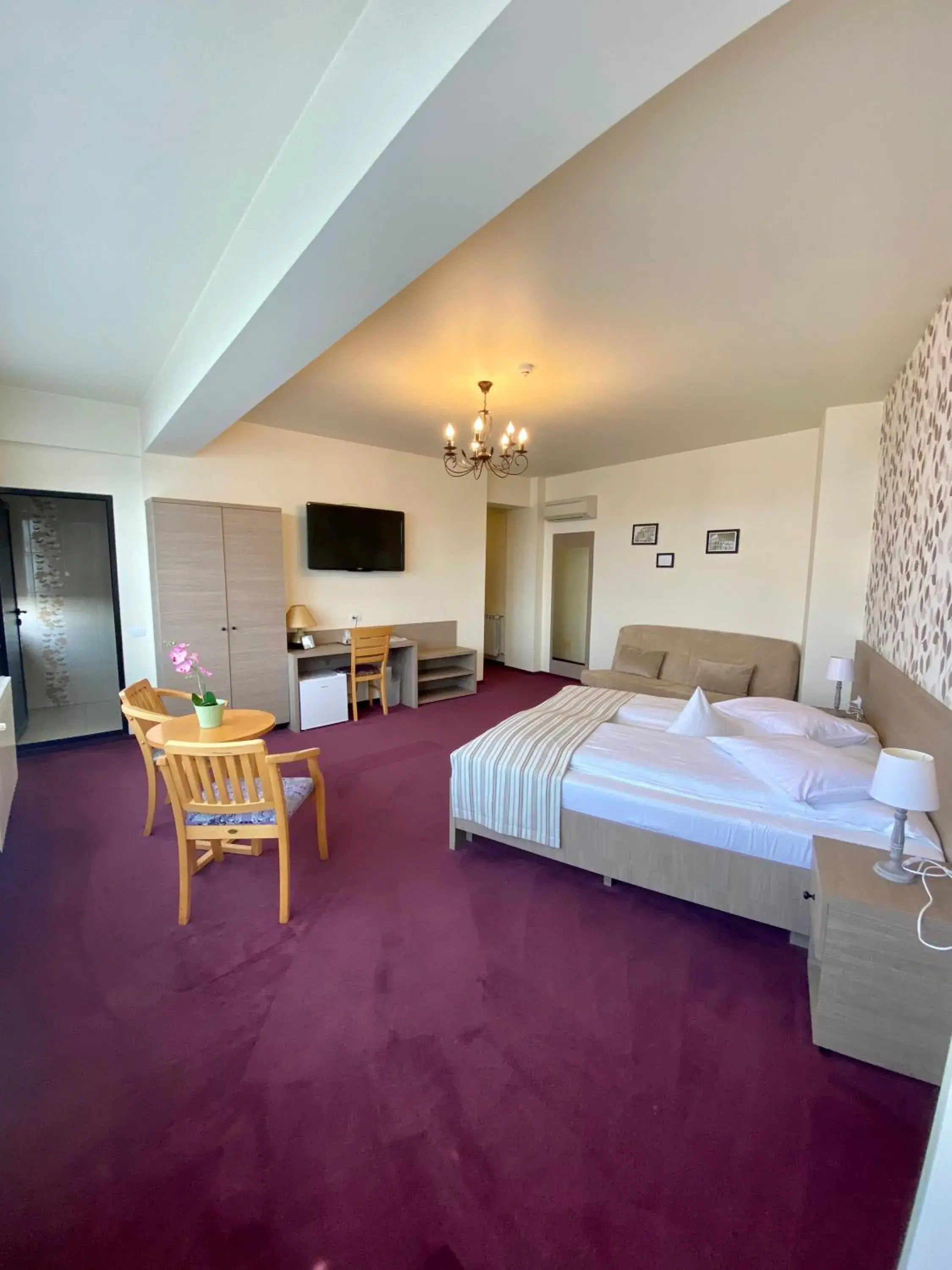 Superior Double Room in Pensiunea Rix Rooms Superior Double Room in Pensiunea Rix Rooms