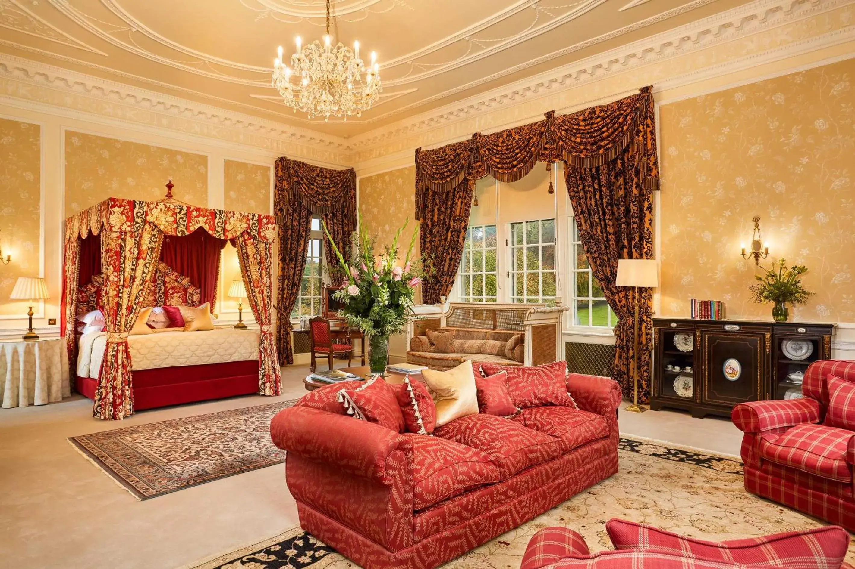 Master Suite with Sea View in Glenapp Castle Master Suite with Sea View in Glenapp Castle