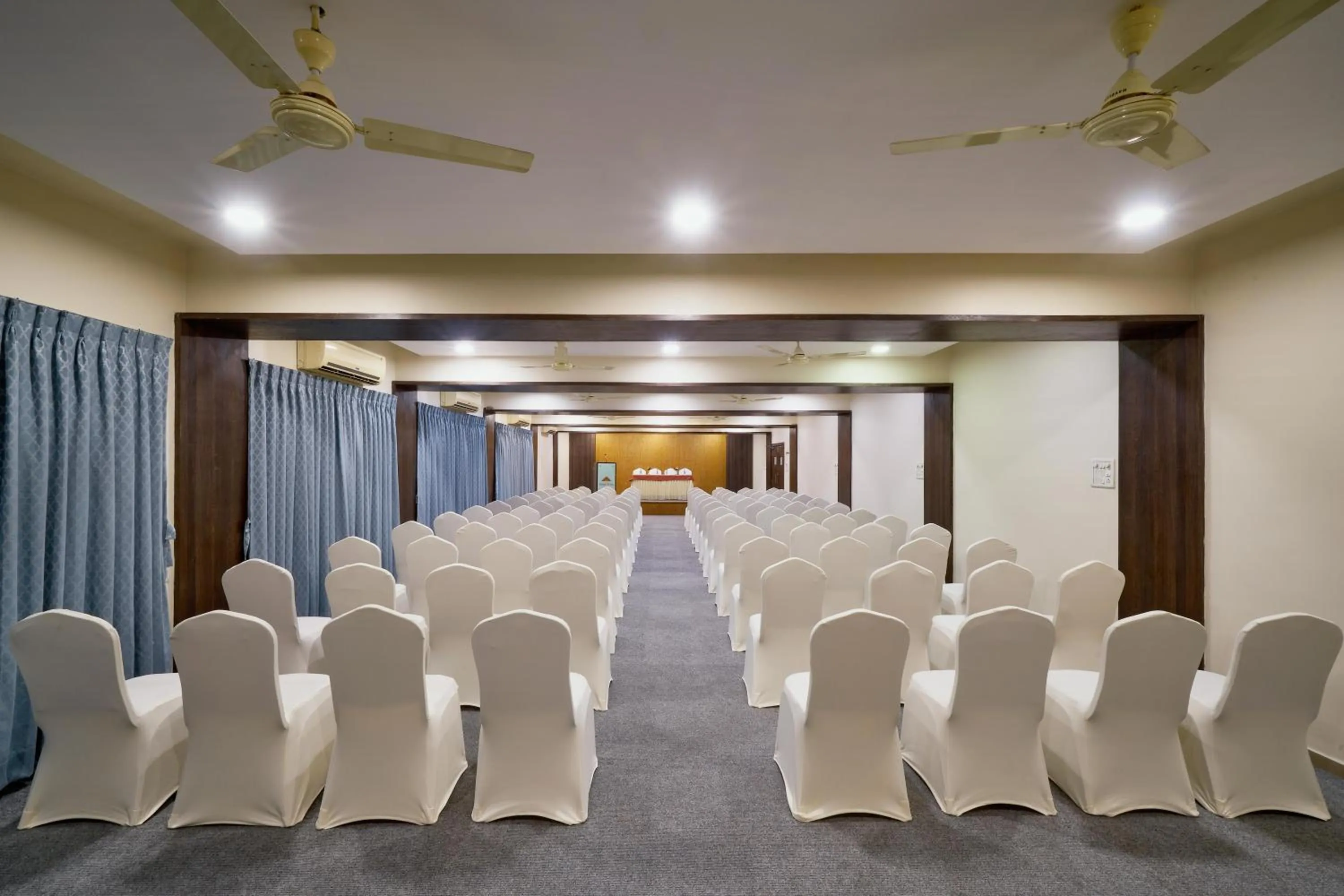Banquet/Function facilities in Hotel Atria, Kolhapur