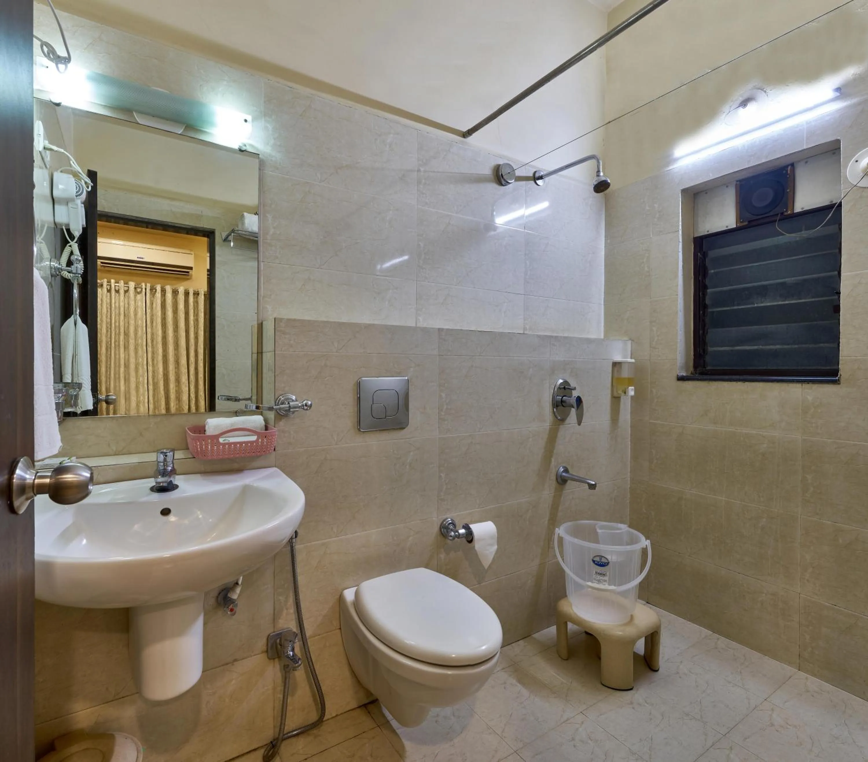 Bathroom in Hotel Atria, Kolhapur