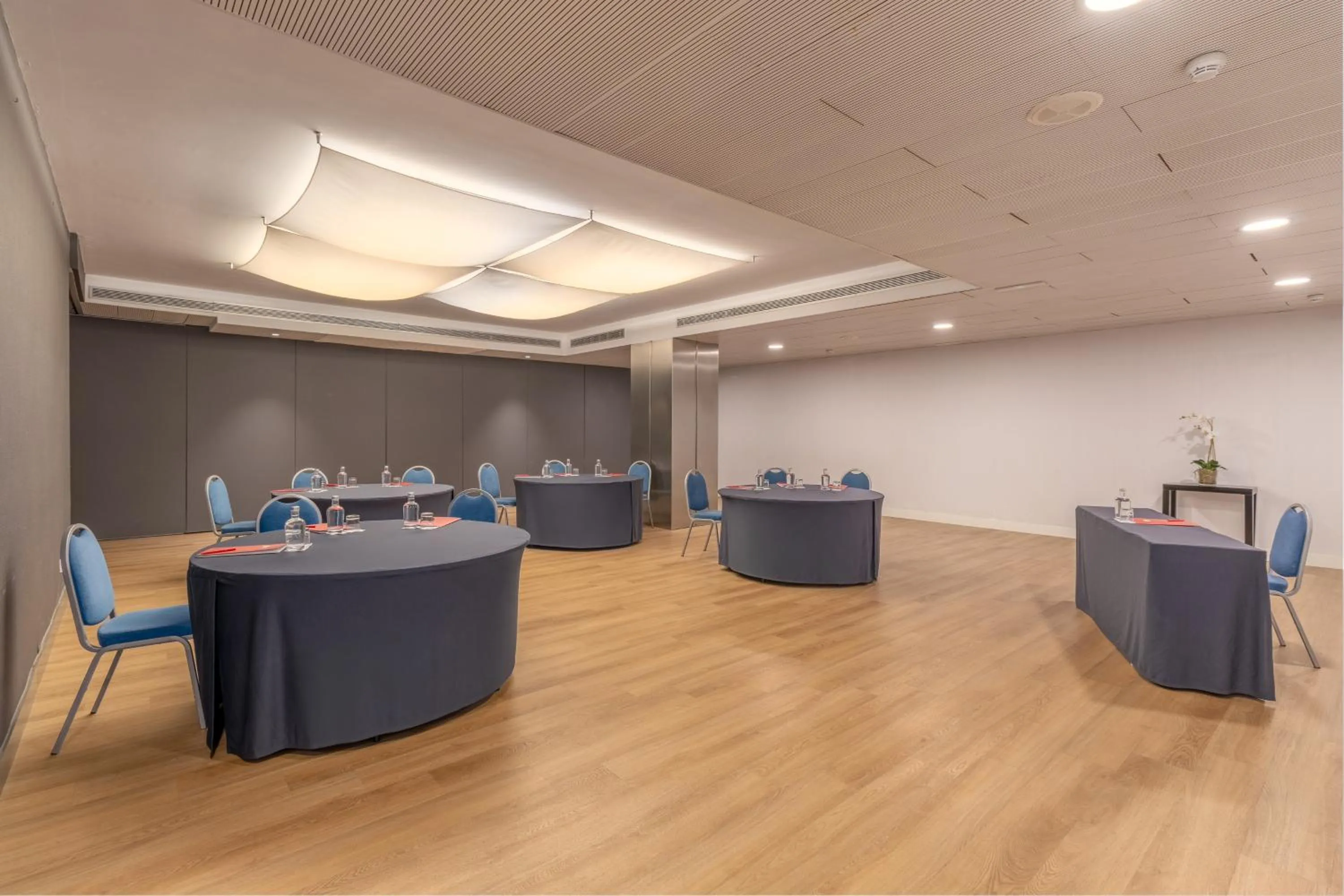 Meeting/conference room in Exe Tres Cantos