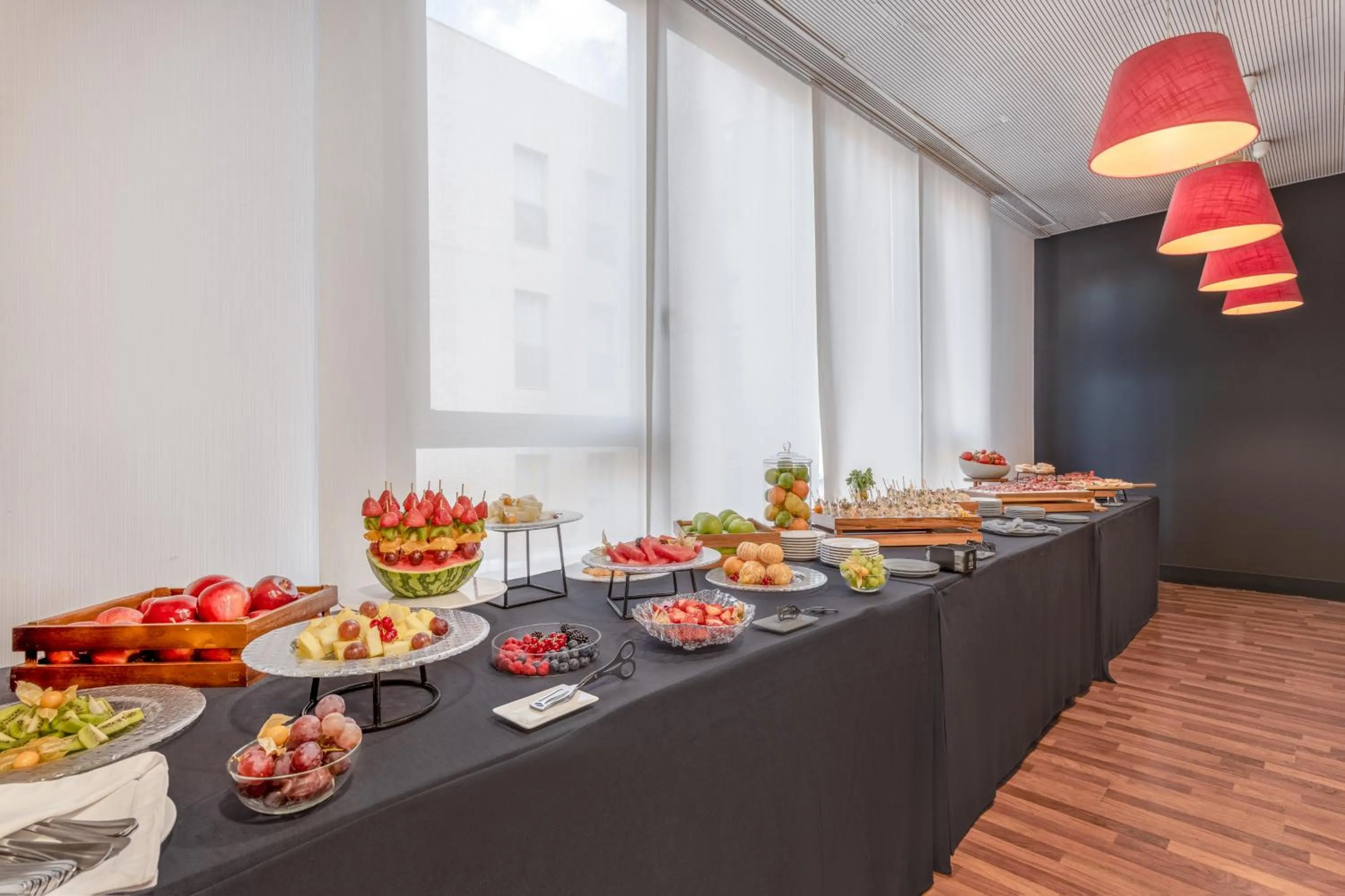 Restaurant/places to eat in Exe Tres Cantos