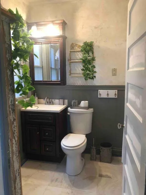 Redefined Alchemy - Bright, eclectic, pretty Apt 3E