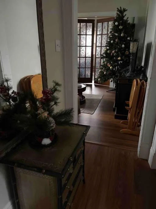 Redefined Alchemy - Bright, eclectic, pretty Apt 3E